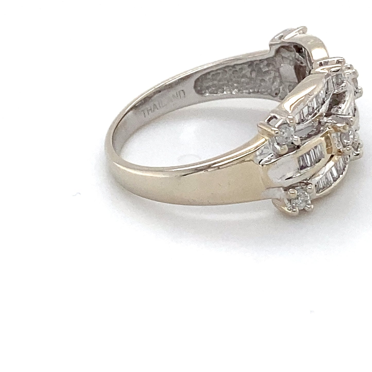 14K White Gold Diamond Ring; 0.56CTW; Size 7.5; 4.1g