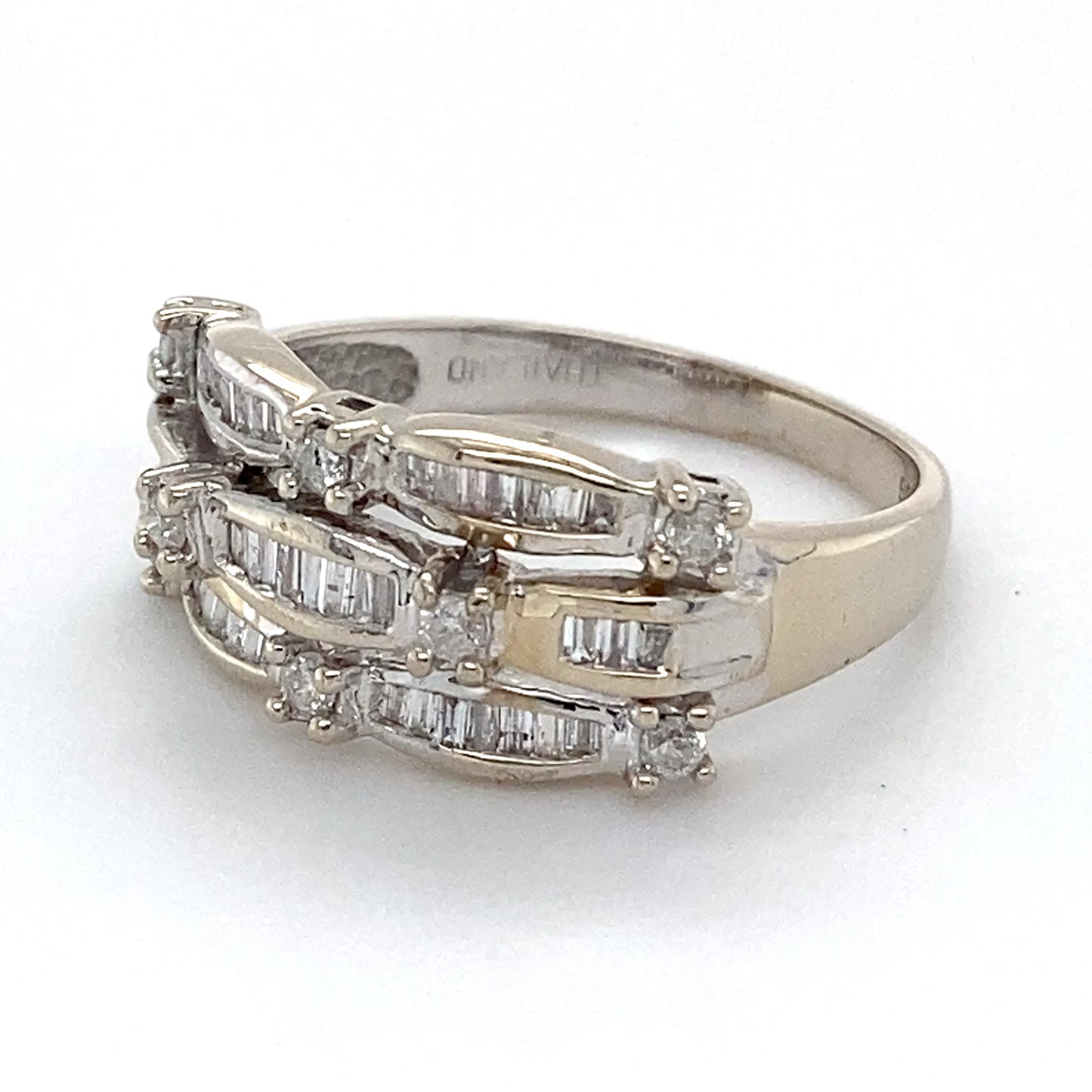 14K White Gold Diamond Ring; 0.56CTW; Size 7.5; 4.1g
