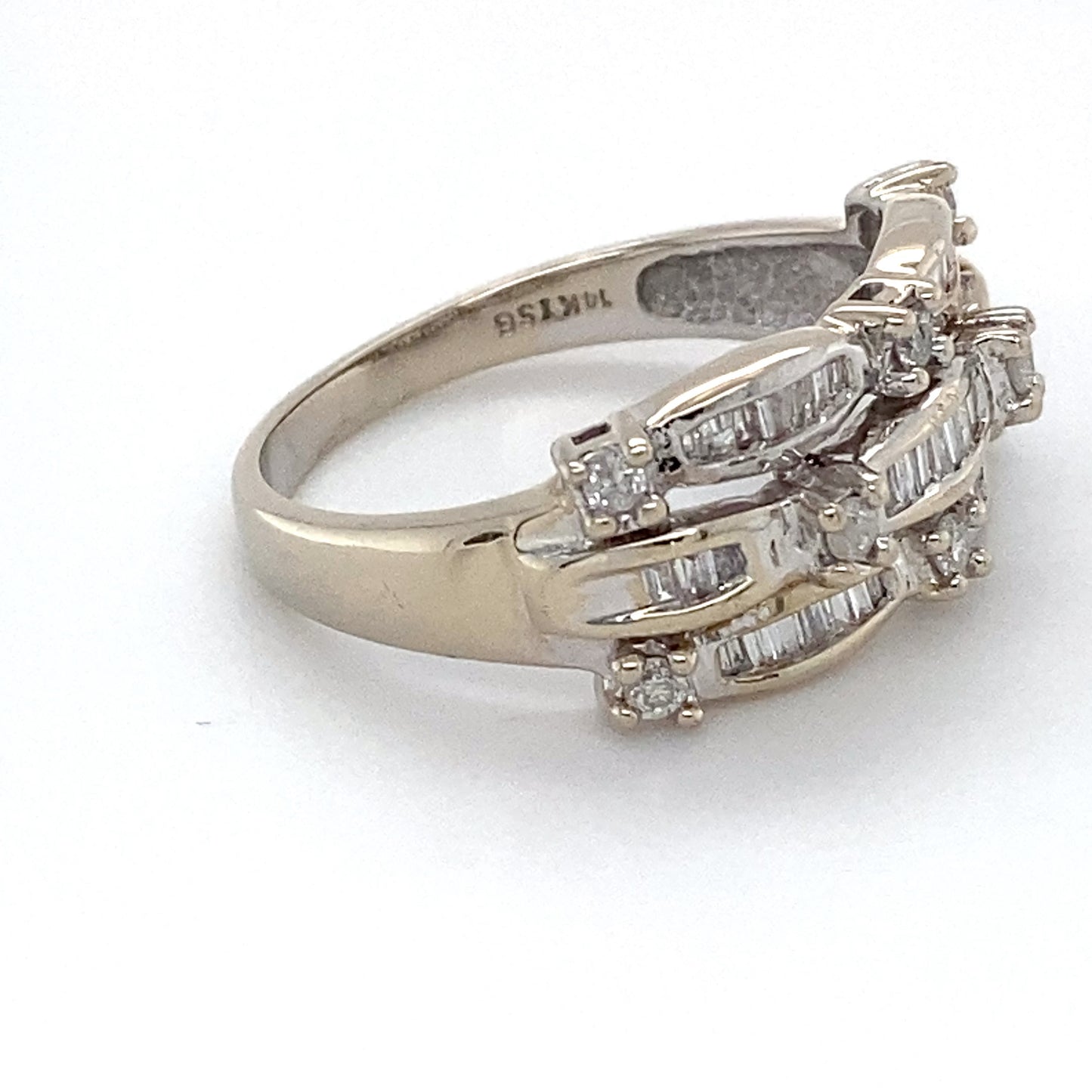 14K White Gold Diamond Ring; 0.56CTW; Size 7.5; 4.1g