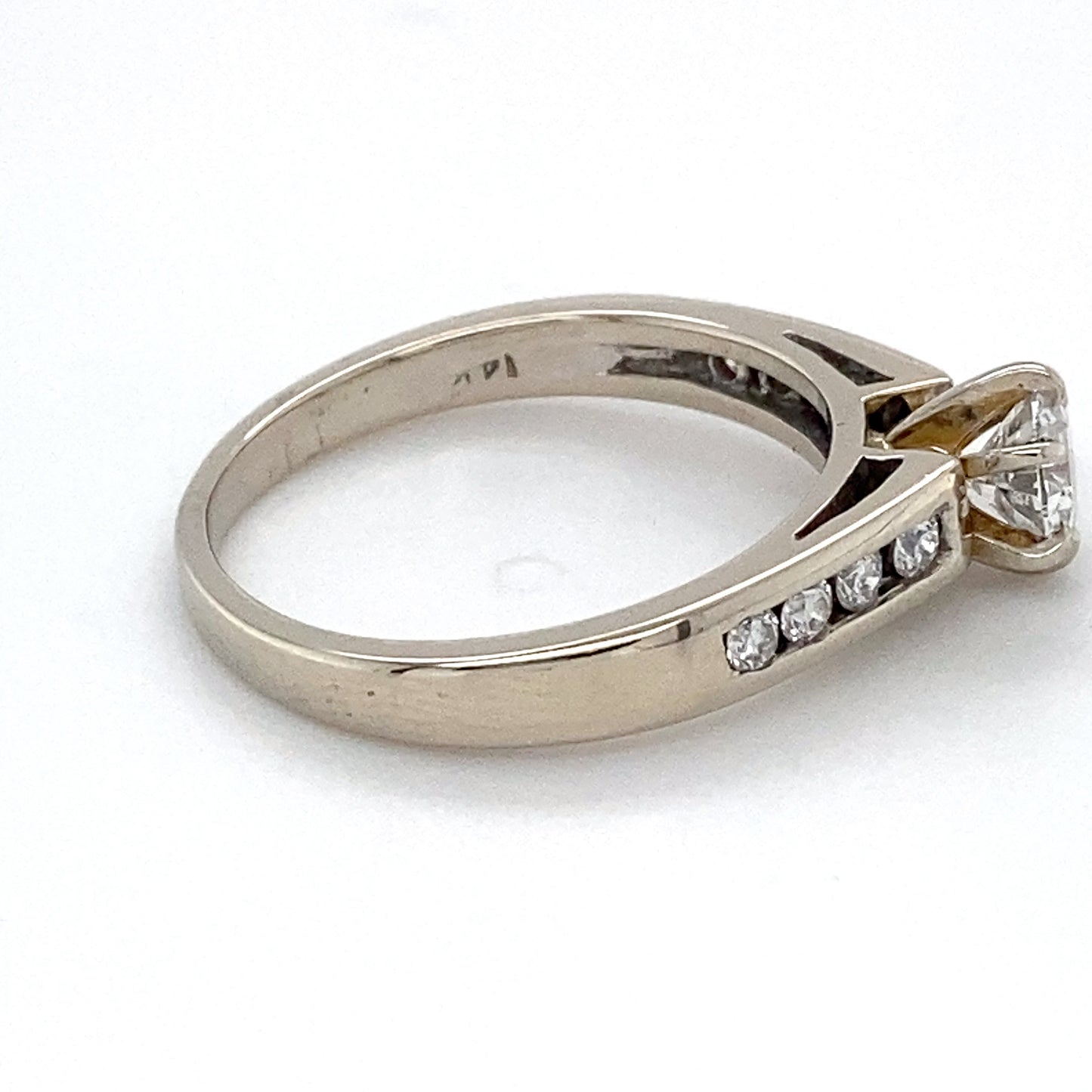 14K Yellow Gold Diamond Ring; 0.75CTW; Size 7; 3.3g