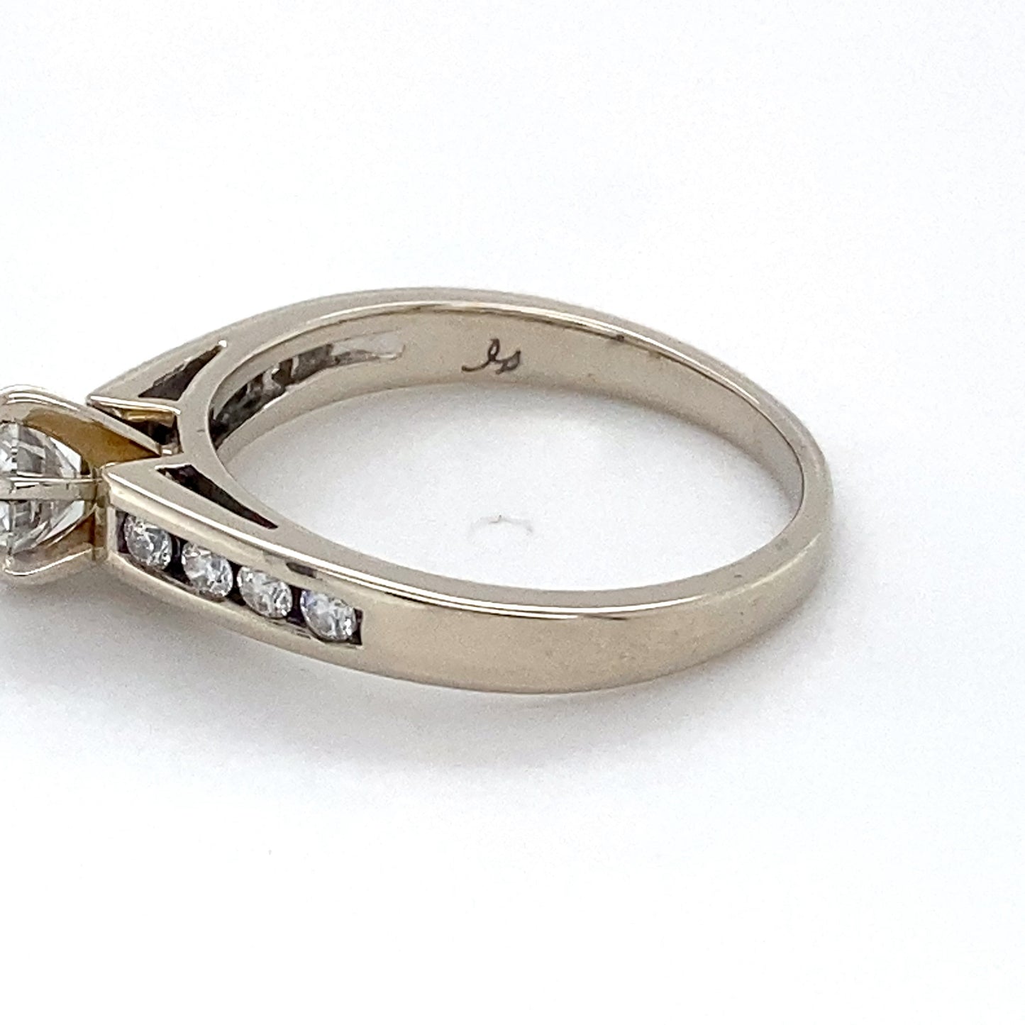 14K Yellow Gold Diamond Ring; 0.75CTW; Size 7; 3.3g