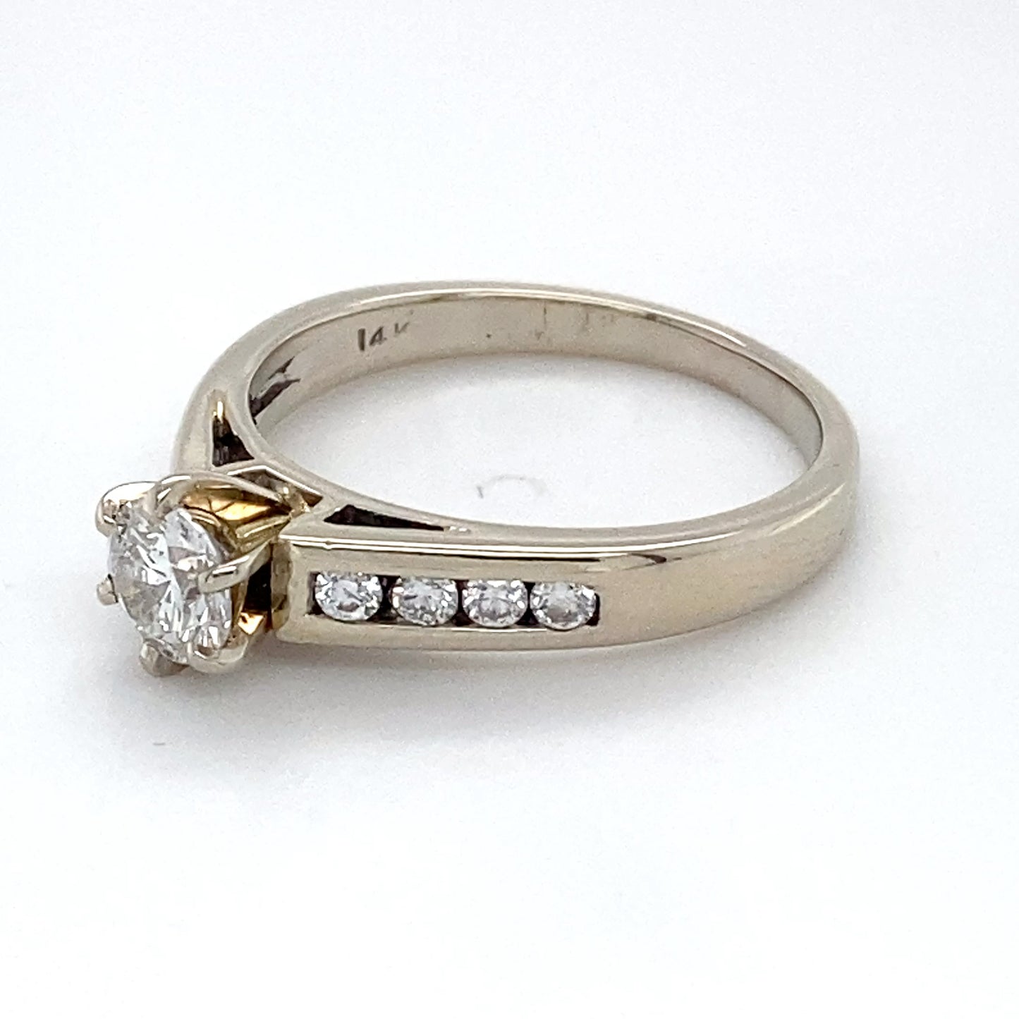 14K Yellow Gold Diamond Ring; 0.75CTW; Size 7; 3.3g