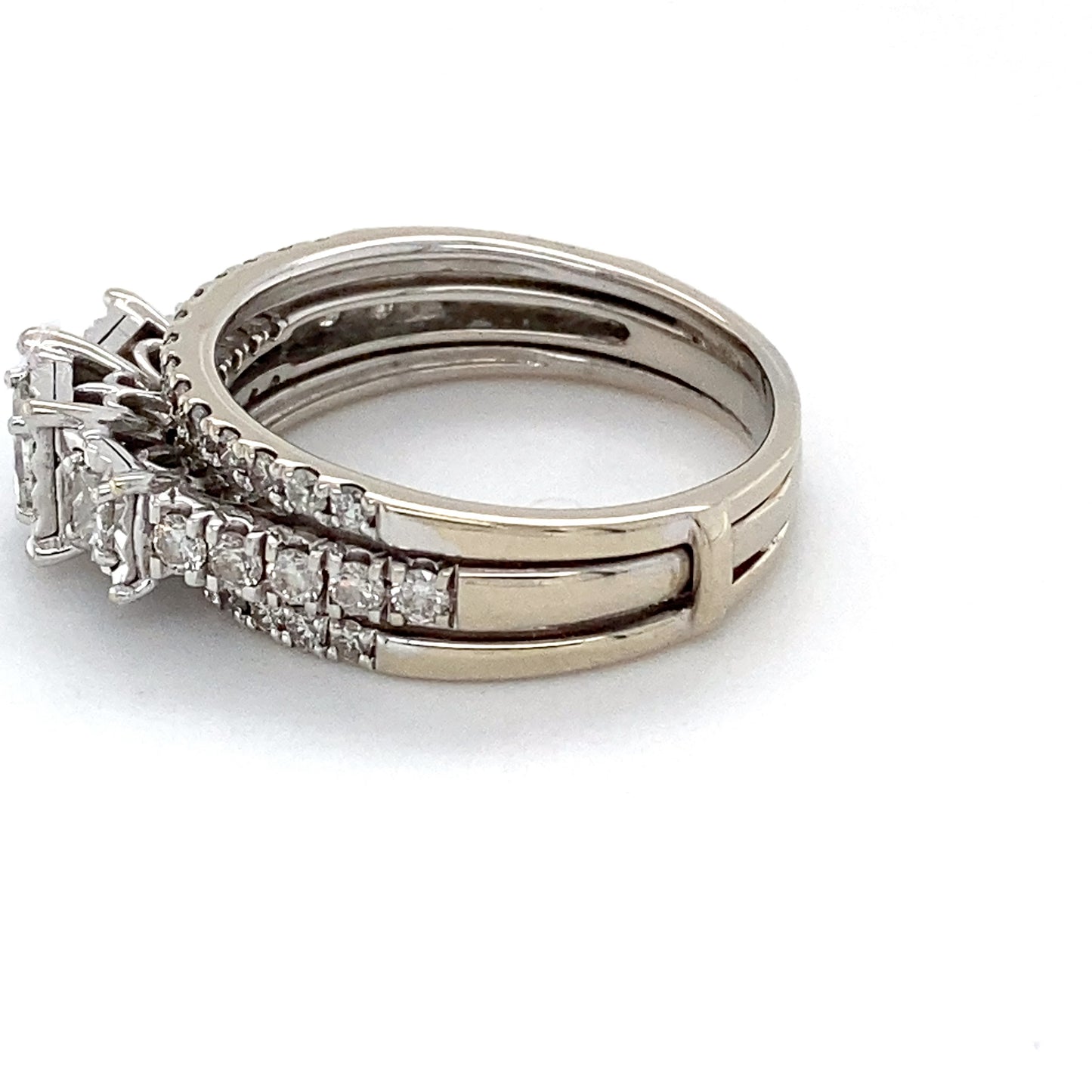 14K White Gold Diamond Ring; 0.75CTW; Size 8.5; 6.0g