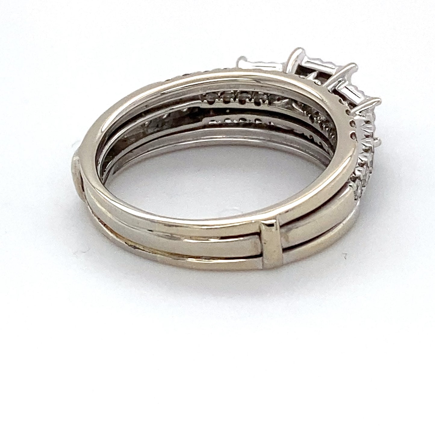 14K White Gold Diamond Ring; 0.75CTW; Size 8.5; 6.0g