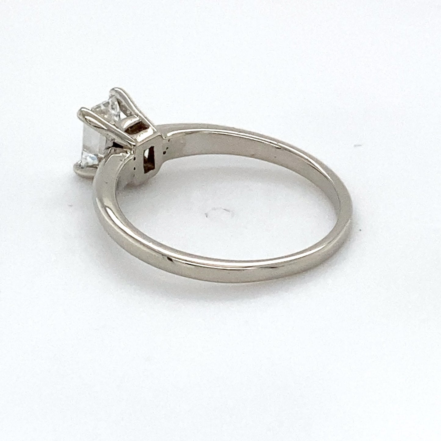 14K White Gold Diamond Ring; 0.55CTW; Size 4.5; 1.7g