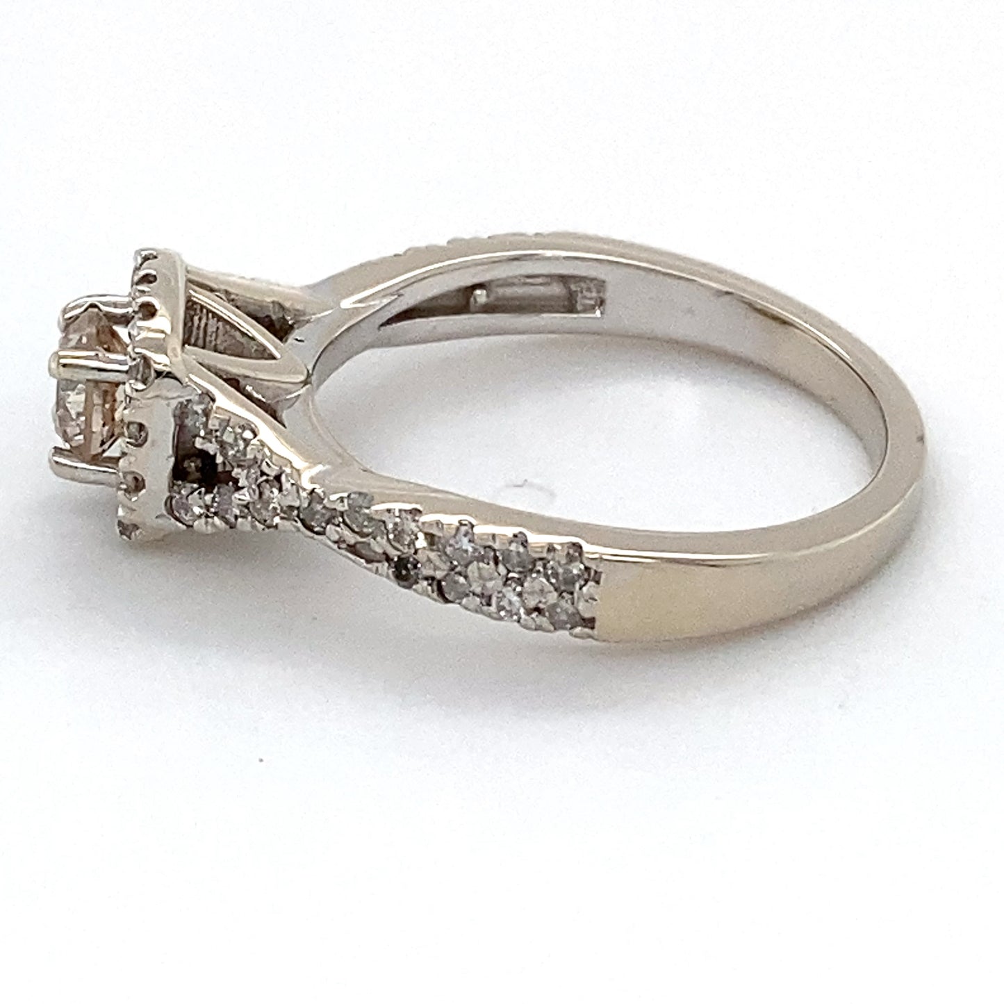 14K White Gold Diamond Ring; 0.75CTW; Size 7; 4.3g