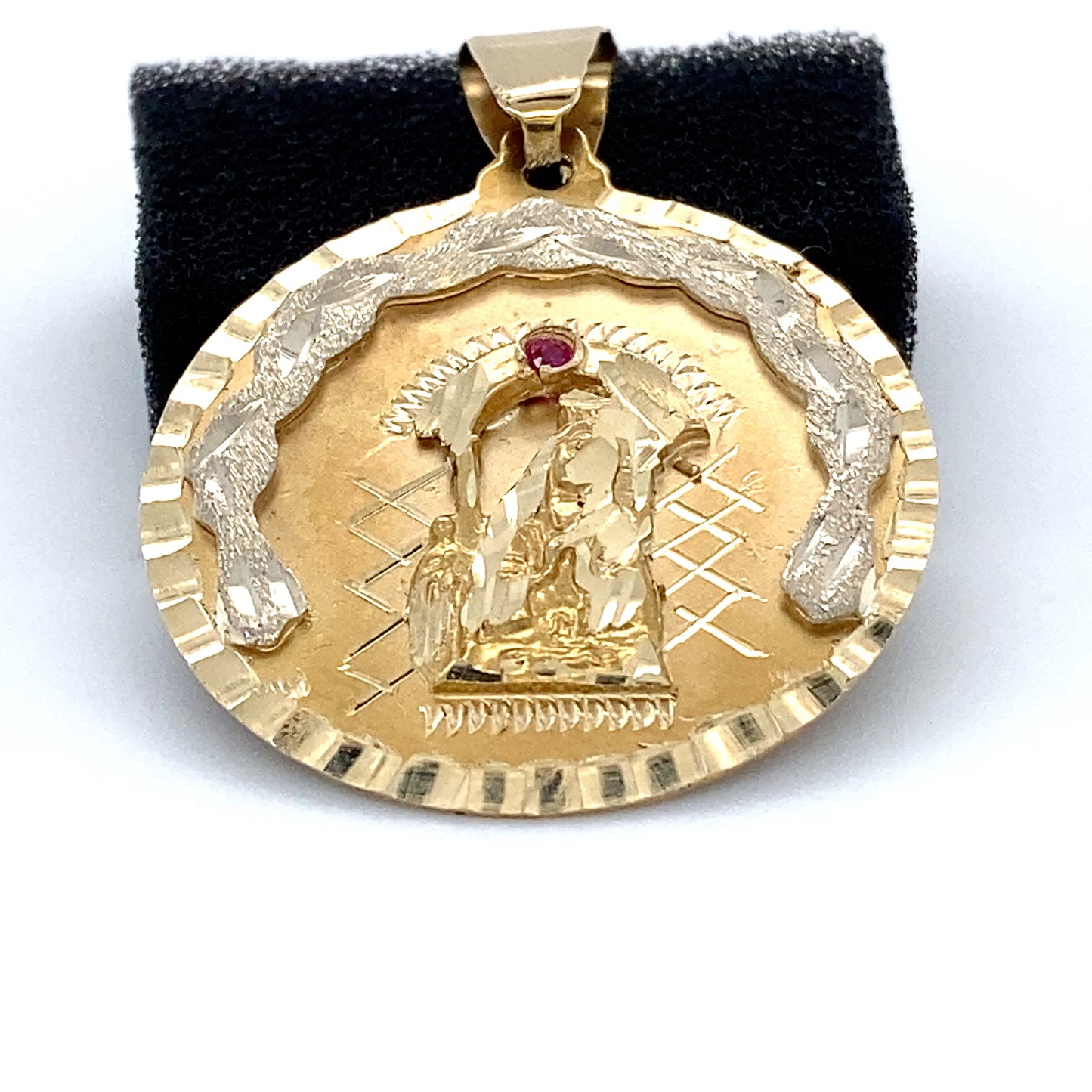 14K Yellow Gold Round Pendant; 2.9DWT; 4.4g