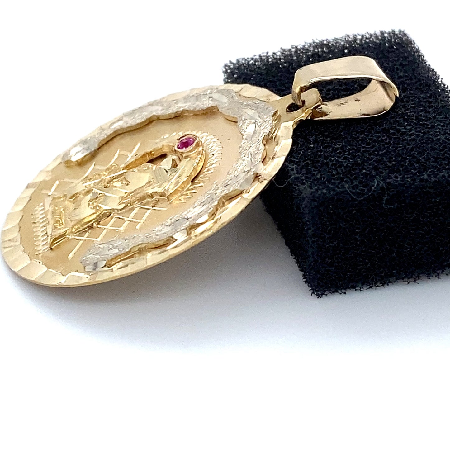 14K Yellow Gold Round Pendant; 2.9DWT; 4.4g