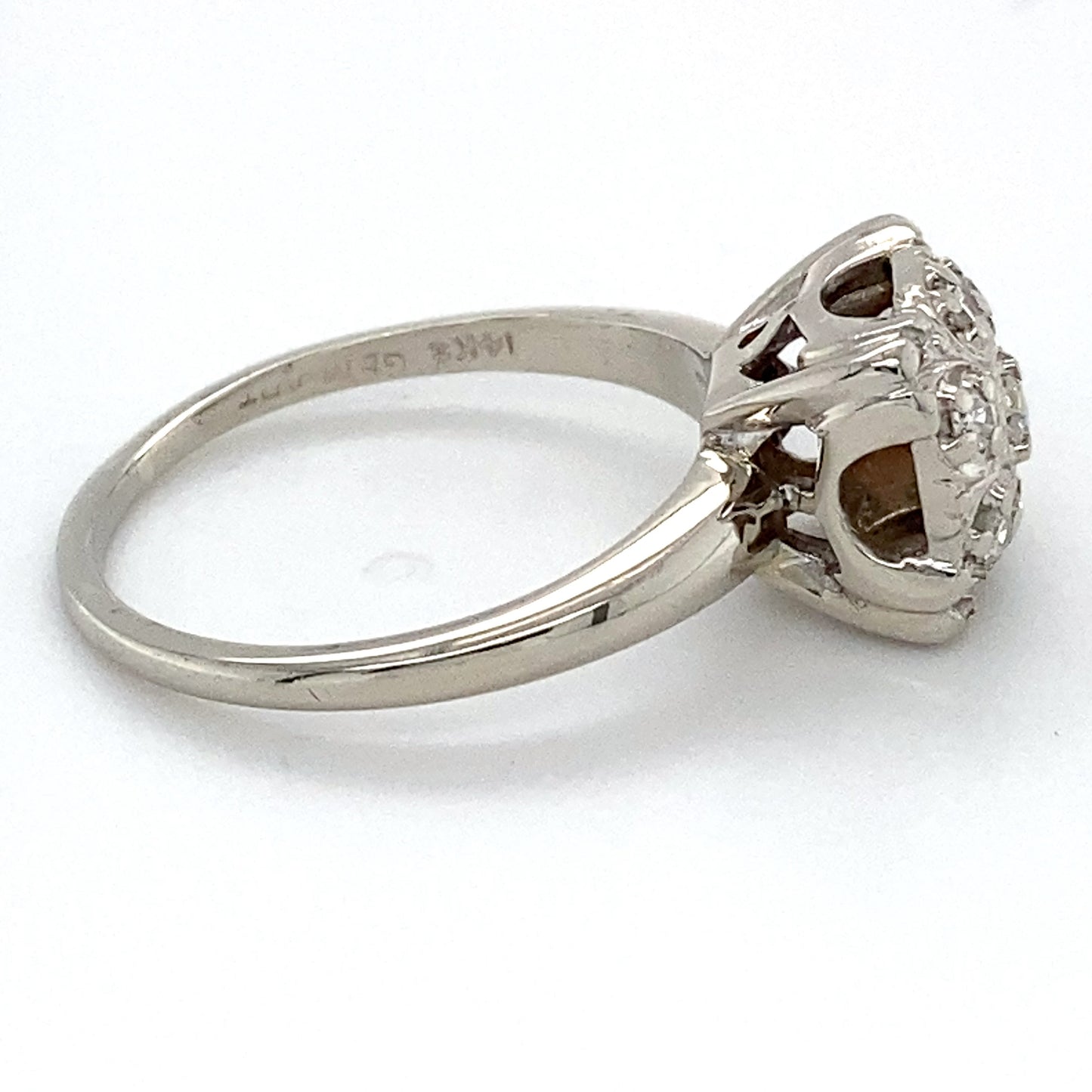 14K White Gold Diamond Ring; 0.30CTW; Size 7.5; 4.0g