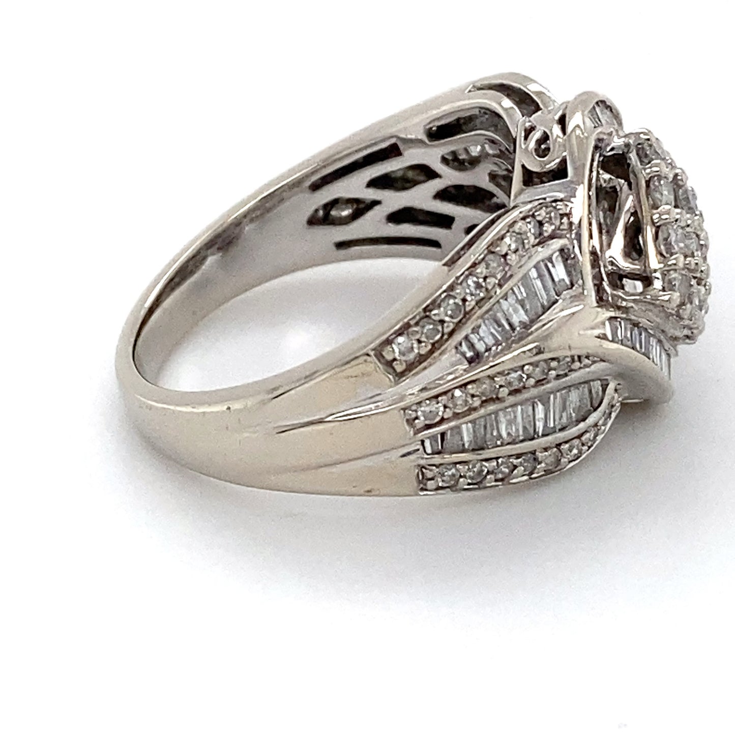 10K White Gold Diamond Ring; 1.25CTW; Size 7; 5.9g