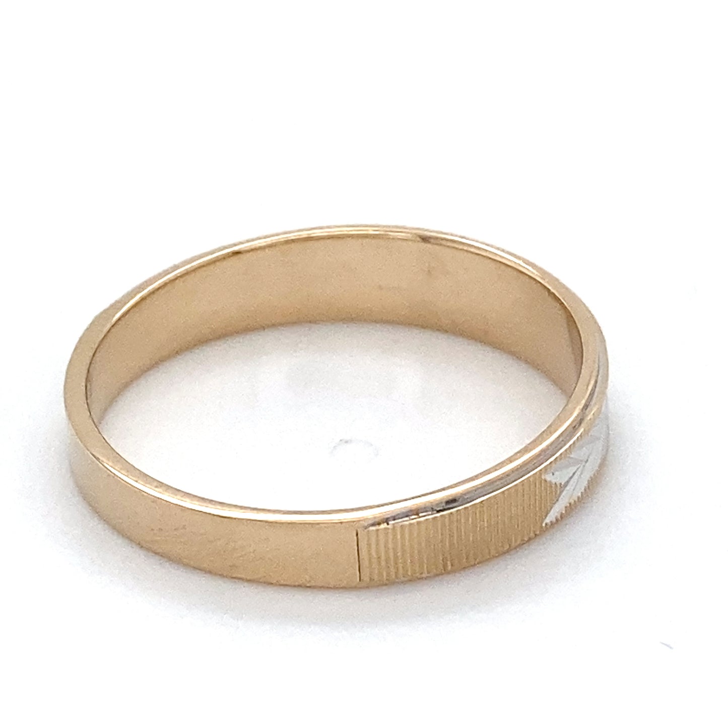 14K Two-Tone Yellow & White Gold Ring; 2.1DWT; 3.2g; Size: 10