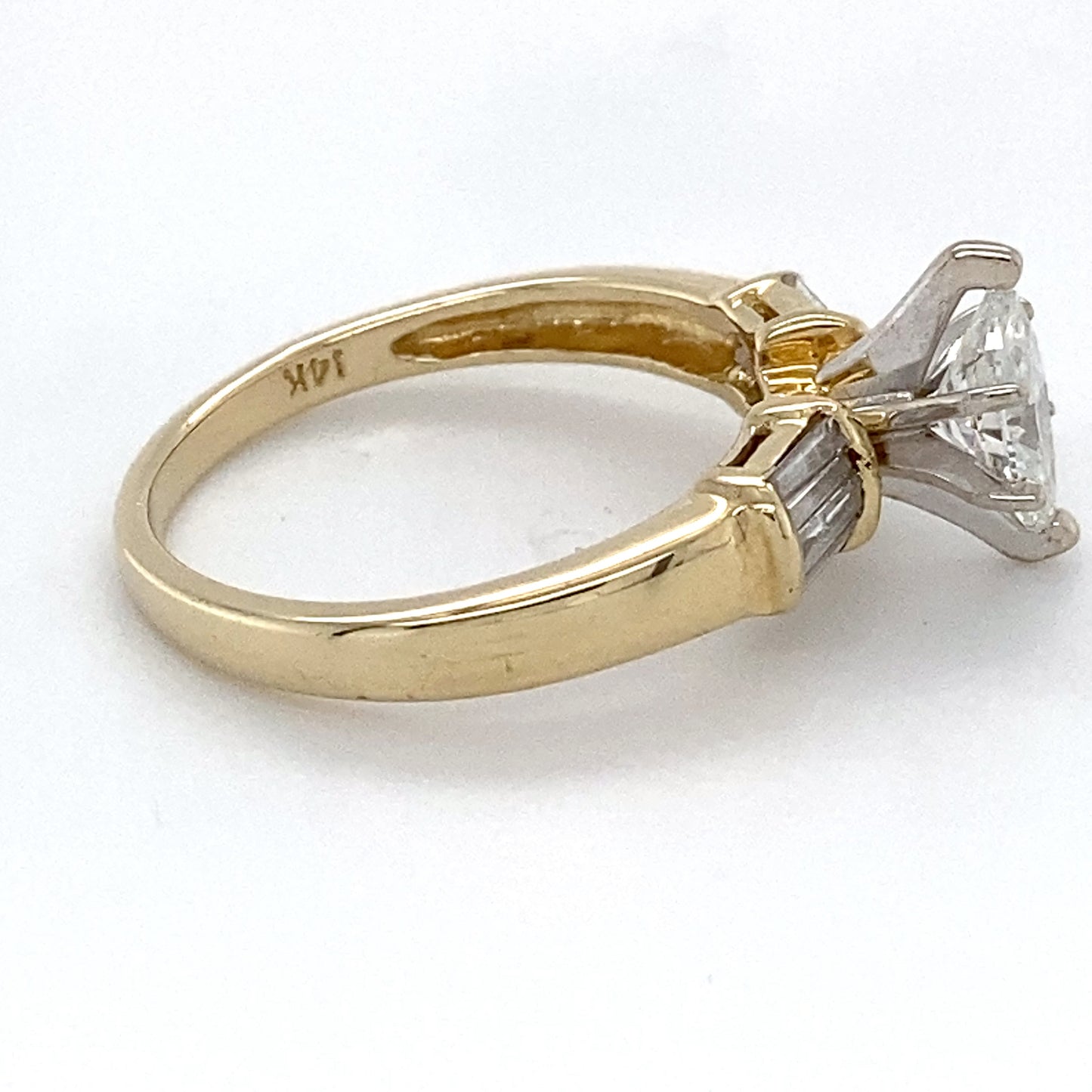 14K Yellow Gold Diamond Ring; 0.78CTW; Size: 7; 3.1g