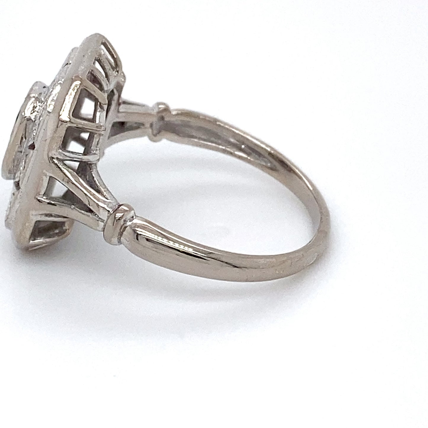 18K White Gold Sapphire & Diamond Ring; 0.08CTW; Size 6.5