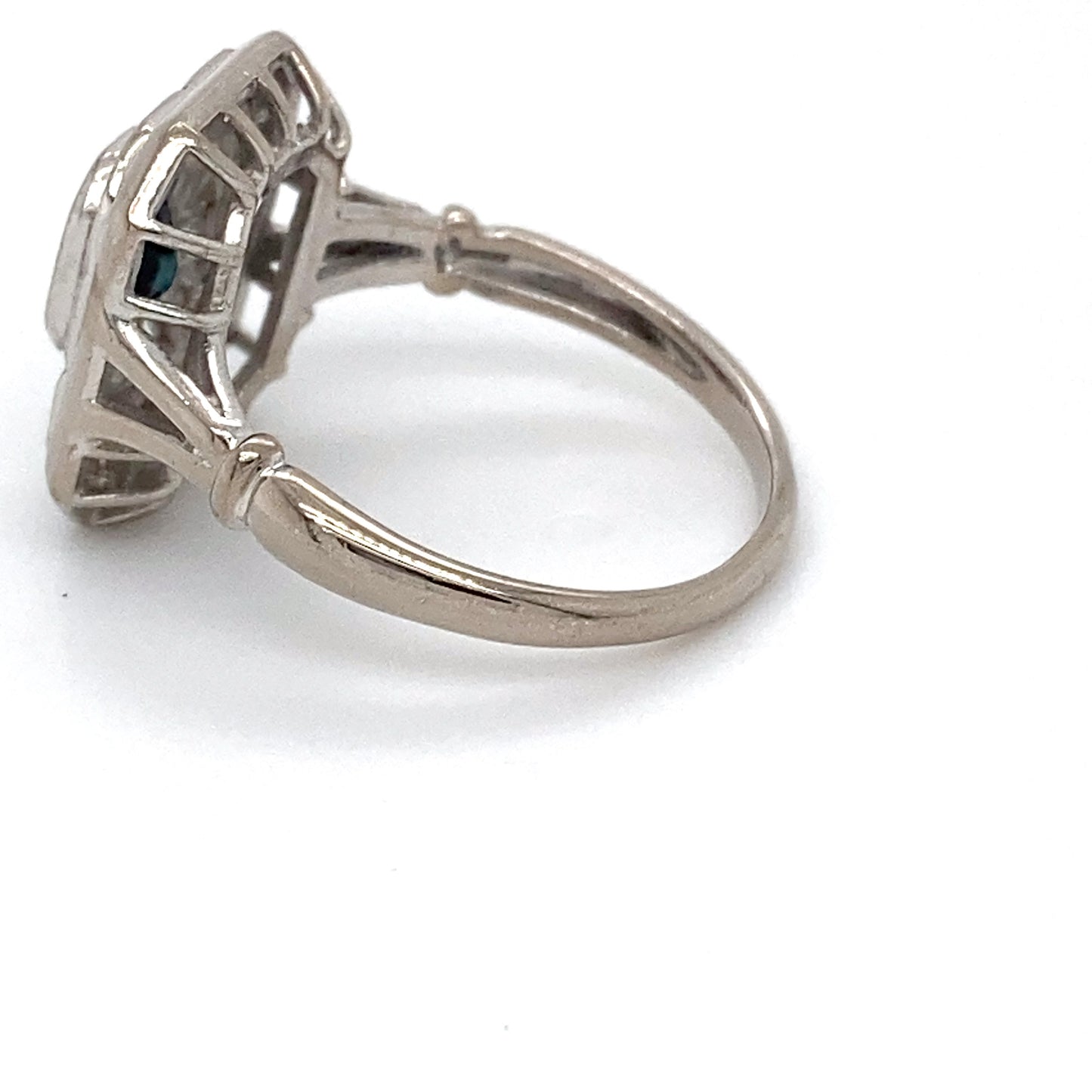 18K White Gold Sapphire & Diamond Ring; 0.08CTW; Size 6.5