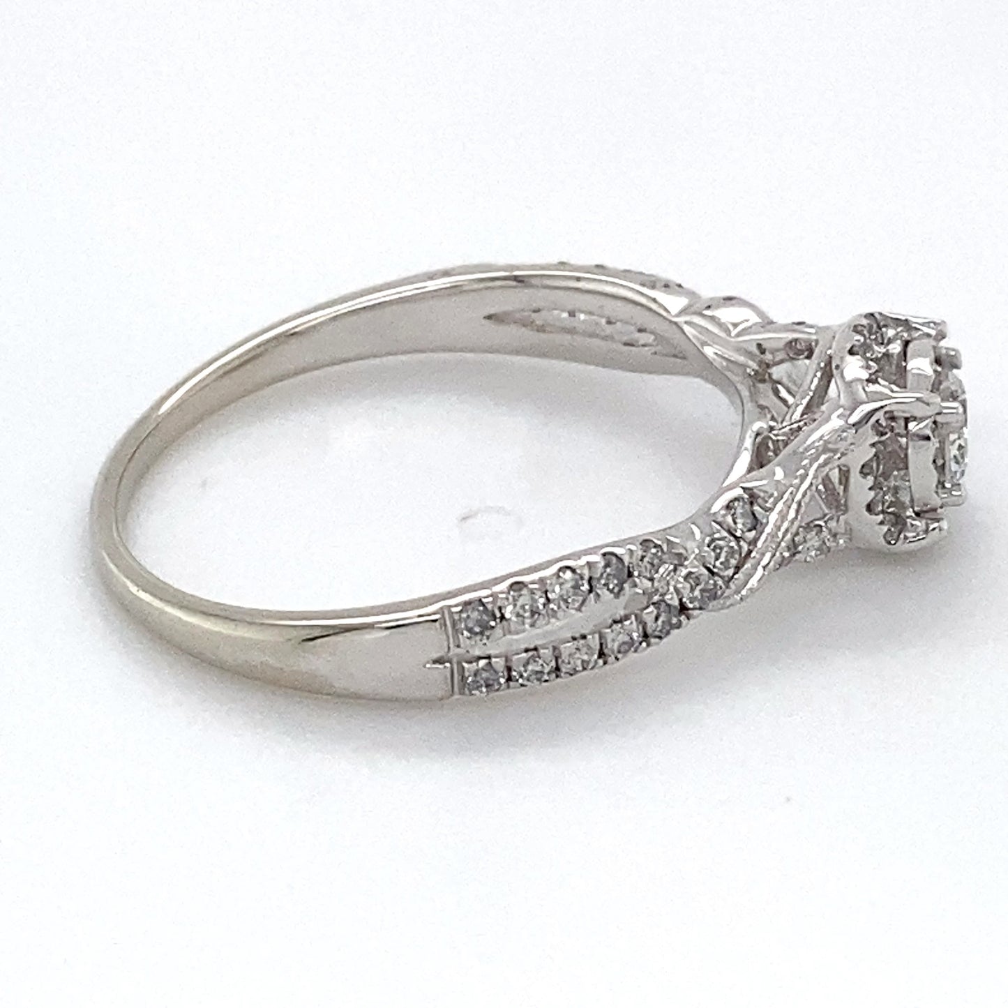 10K White Gold Diamond Ring; 0.55CTW; Size 8.75; 2.3g