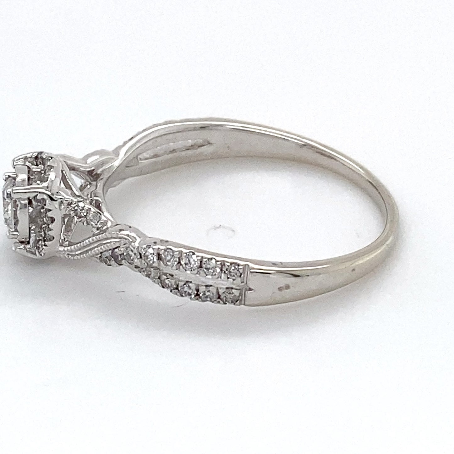 10K White Gold Diamond Ring; 0.55CTW; Size 8.75; 2.3g