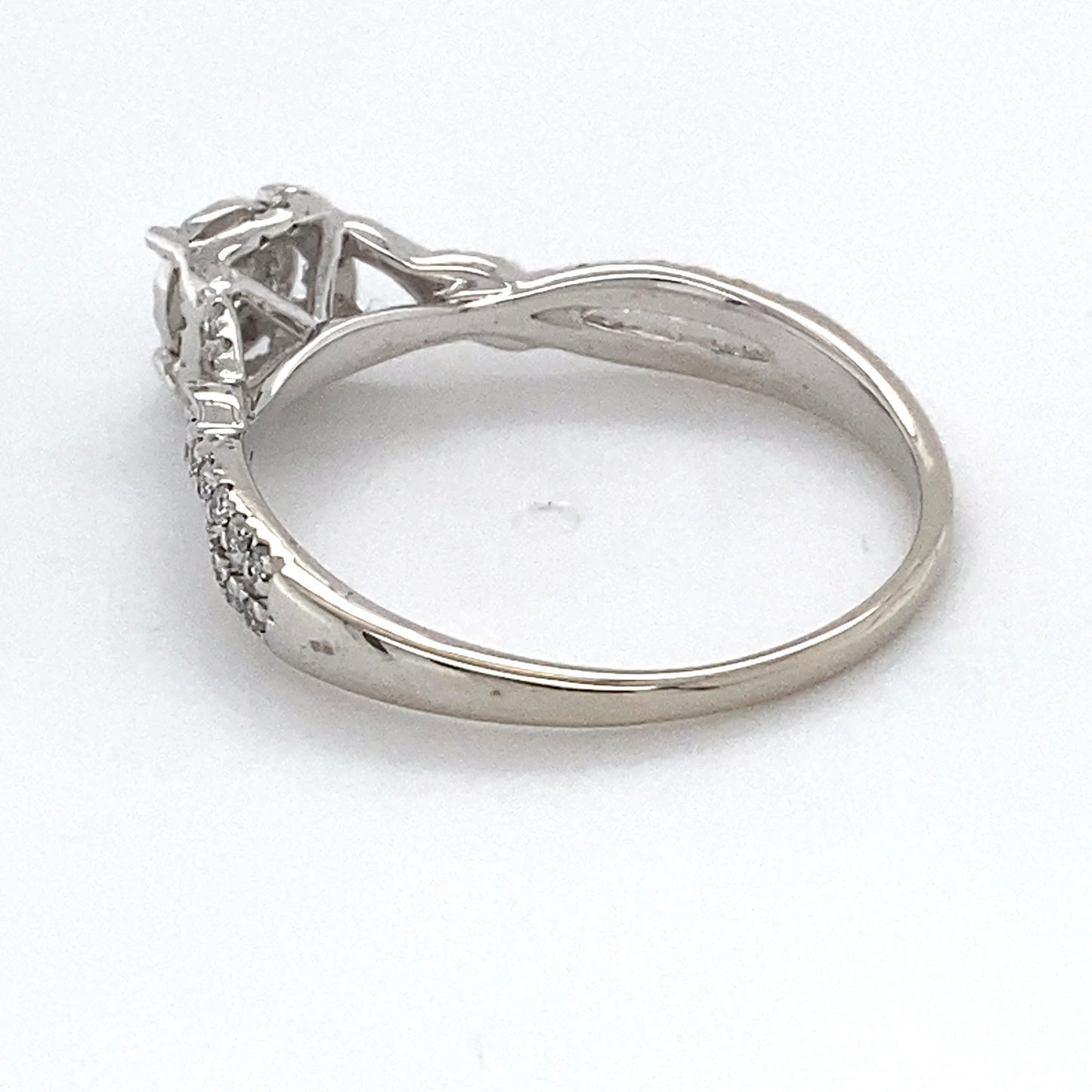 10K White Gold Diamond Ring; 0.55CTW; Size 8.75; 2.3g