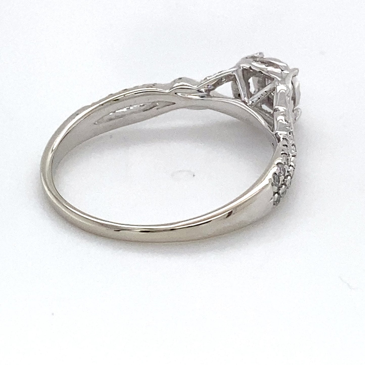 10K White Gold Diamond Ring; 0.55CTW; Size 8.75; 2.3g