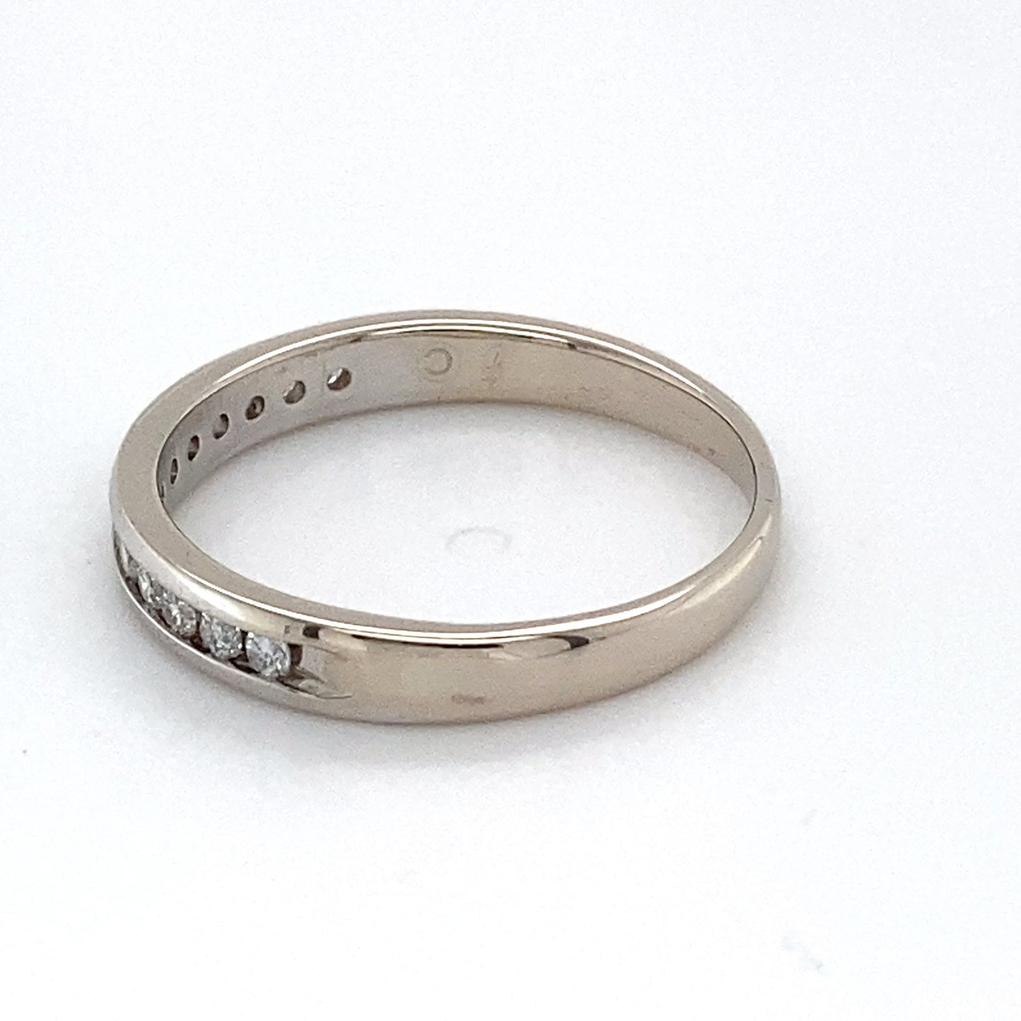 14K White Gold Diamond Ring; 0.16CTW; Size 8; 2.5g