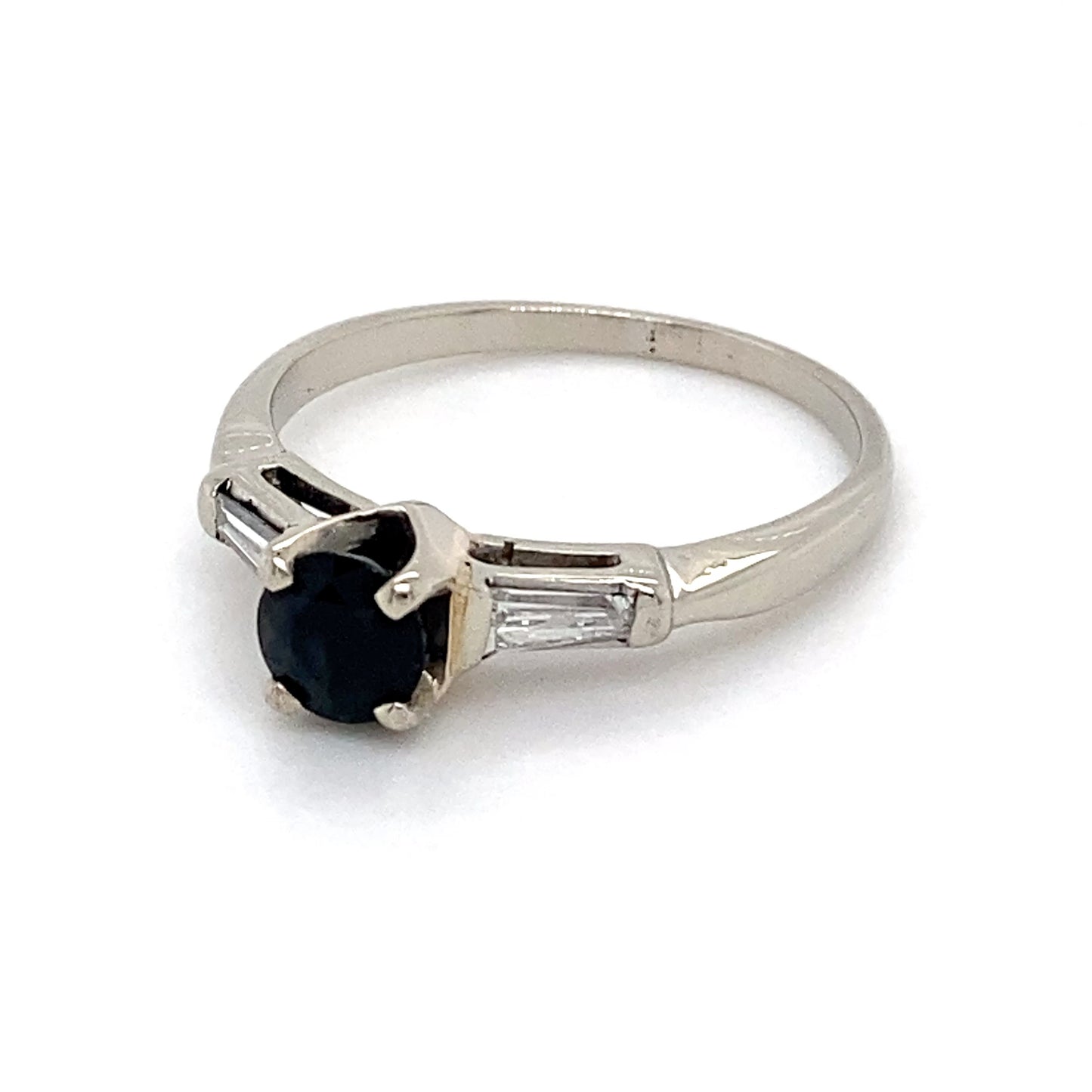 14K White Gold Sapphire & Diamond Ring; 0.16CTW; Size 7
