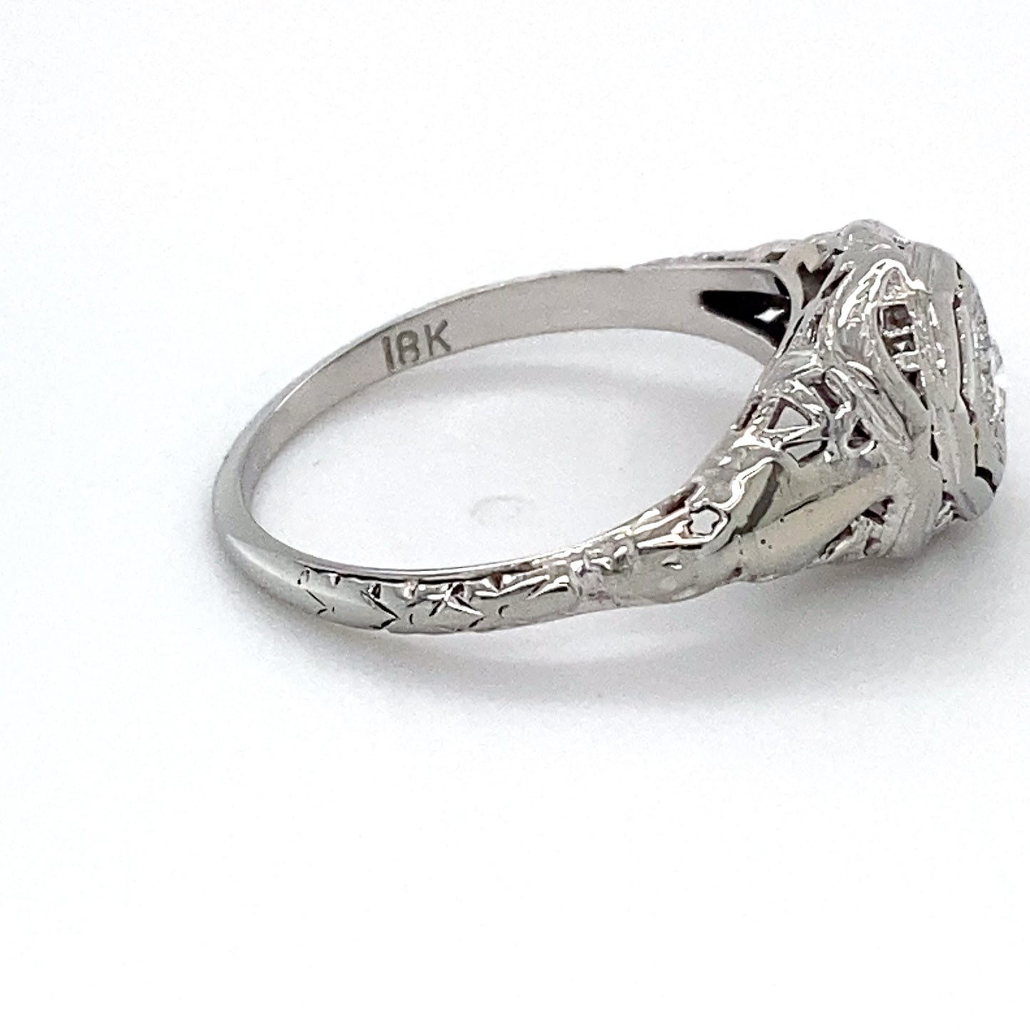 18K White Gold Diamond Ring; 0.13CTW; Size 6.5; 2.2g