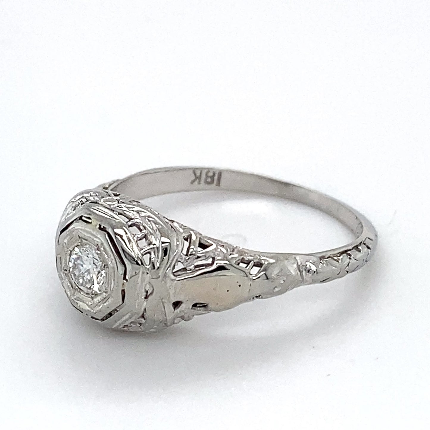 18K White Gold Diamond Ring; 0.13CTW; Size 6.5; 2.2g