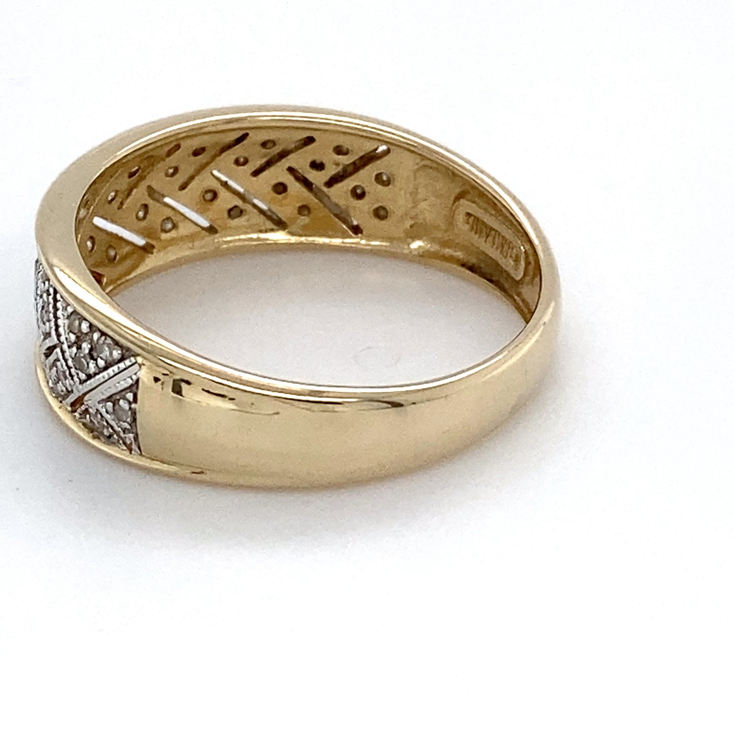 14K Two-Tone Gold (White/Yellow) Diamond Ring; 0.15CTW; Size 9; 3.4g