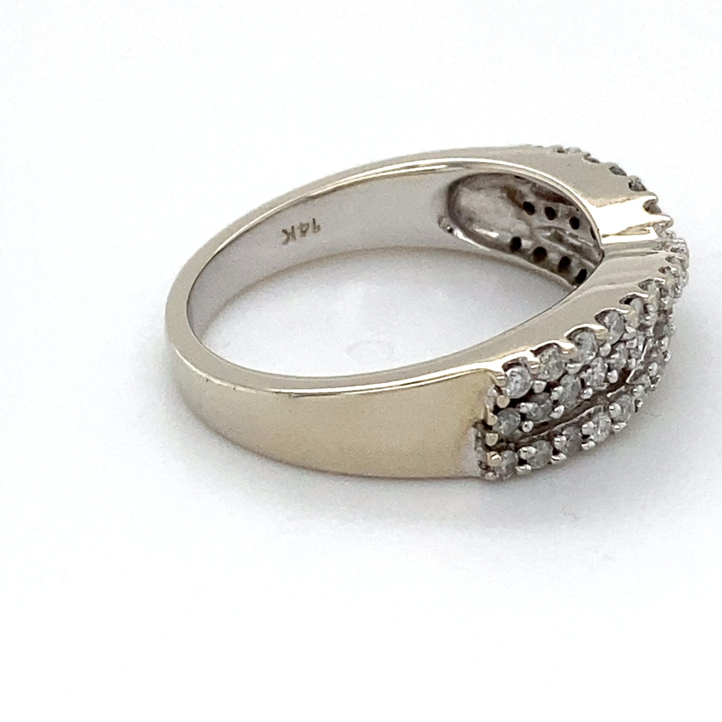 14K White Gold Diamond Ring; 0.25CTW; Size 7; 4.6g