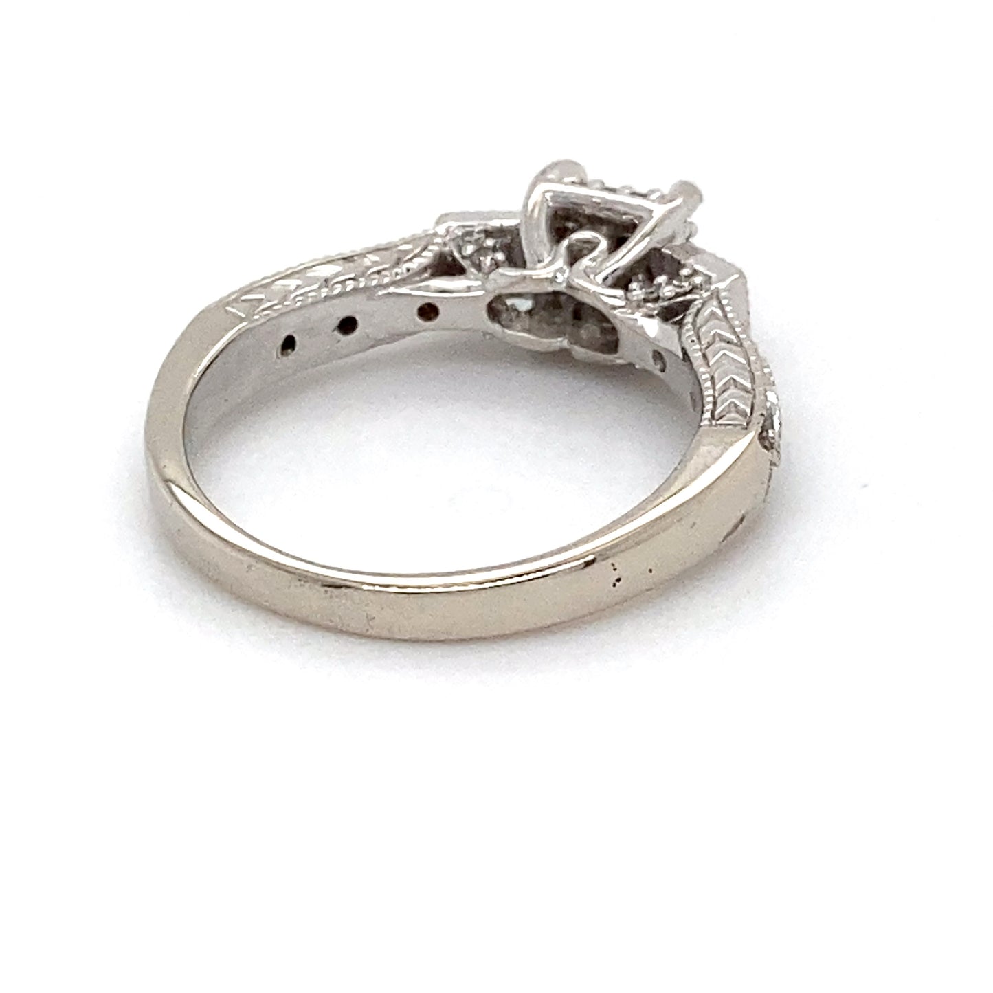 10K White Gold Diamond Ring; 0.20CTW; Size 5; 3.1g