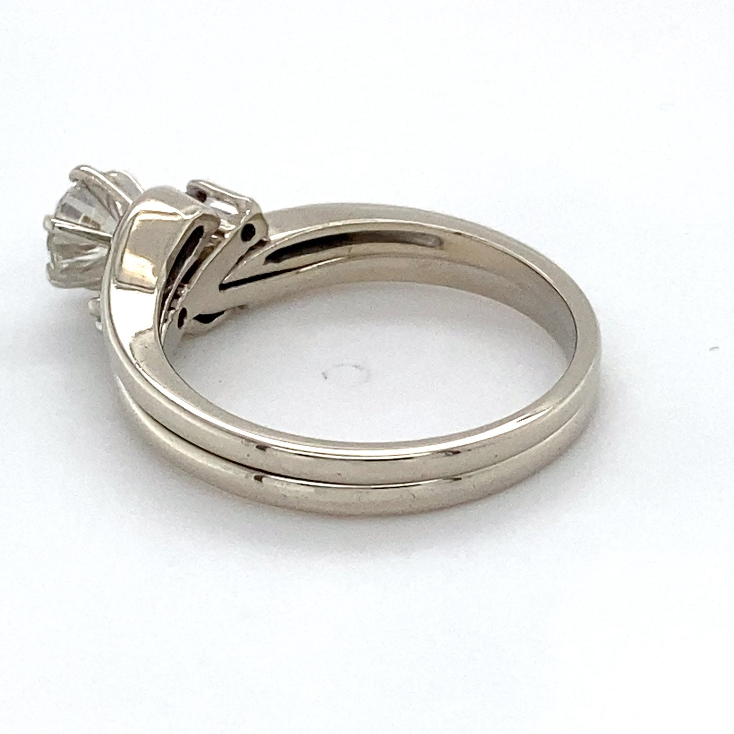 14K White Gold Diamond Stackable Ring; Size: 7; 4.4g