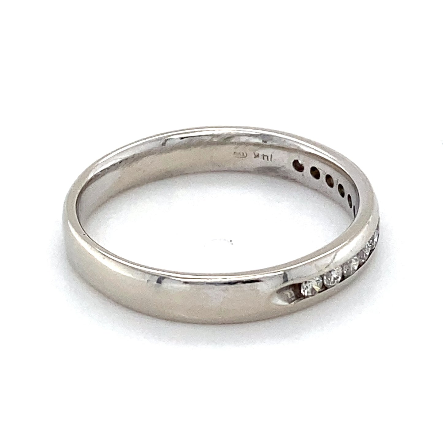 14K White Gold Diamond Ring; 0.15CTW; Size 8; 3.0g