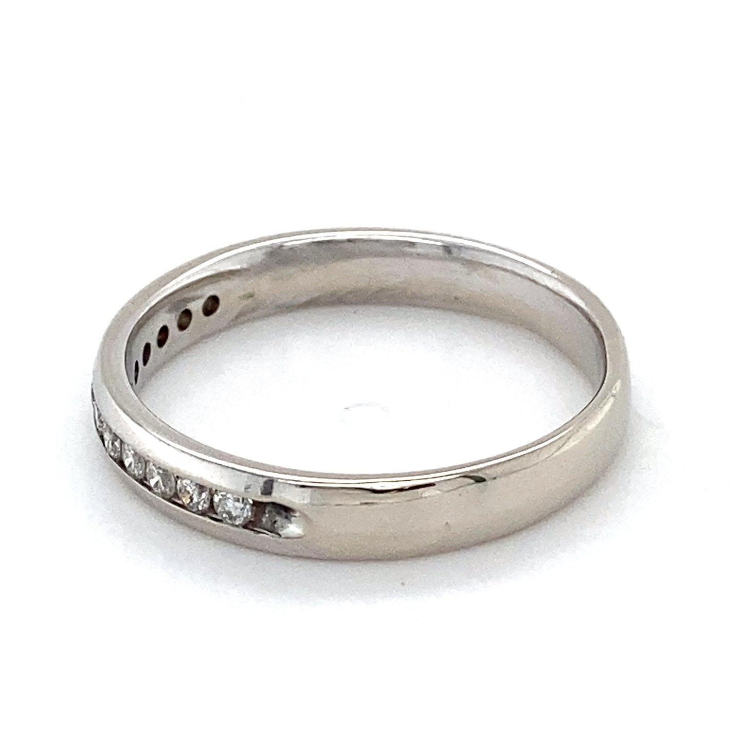 14K White Gold Diamond Ring; 0.15CTW; Size 8; 3.0g
