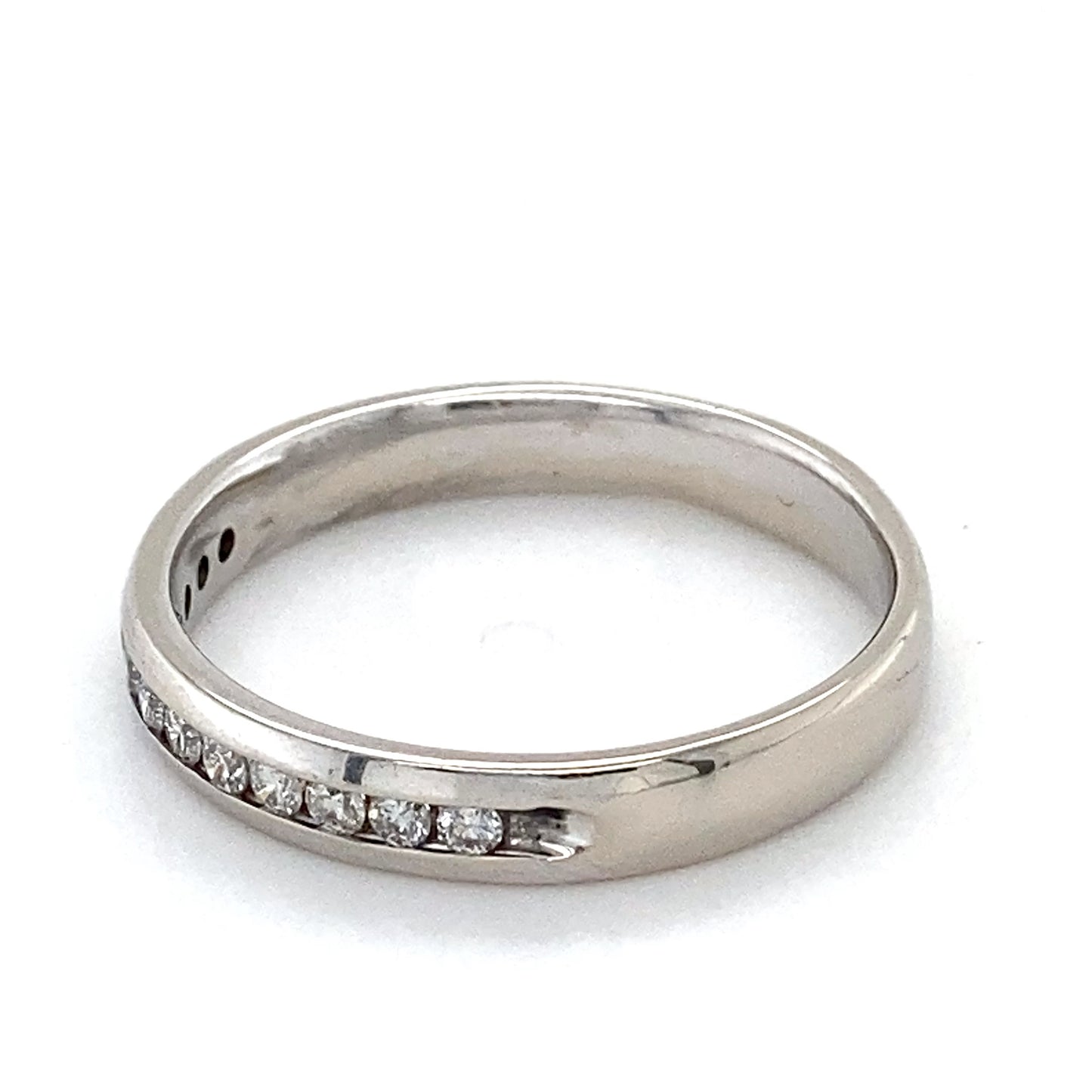 14K White Gold Diamond Ring; 0.15CTW; Size 8; 3.0g