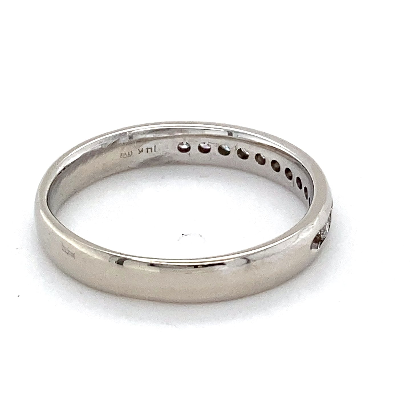 14K White Gold Diamond Ring; 0.15CTW; Size 8; 3.0g