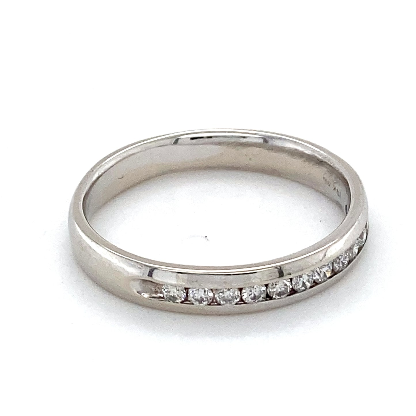 14K White Gold Diamond Ring; 0.15CTW; Size 8; 3.0g
