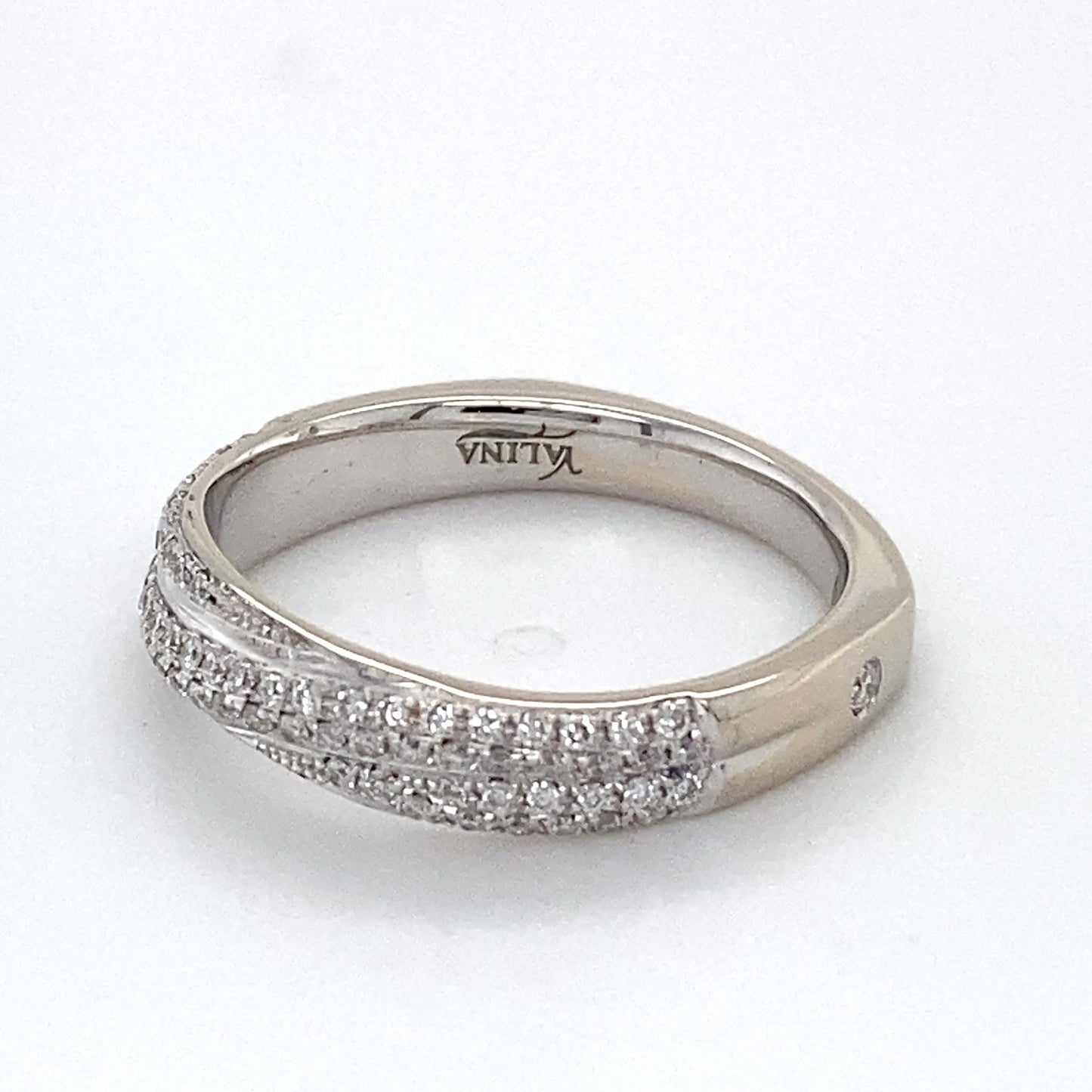 14K White Gold Diamond Ring; 0.25CTW; Size 7; 3.6g