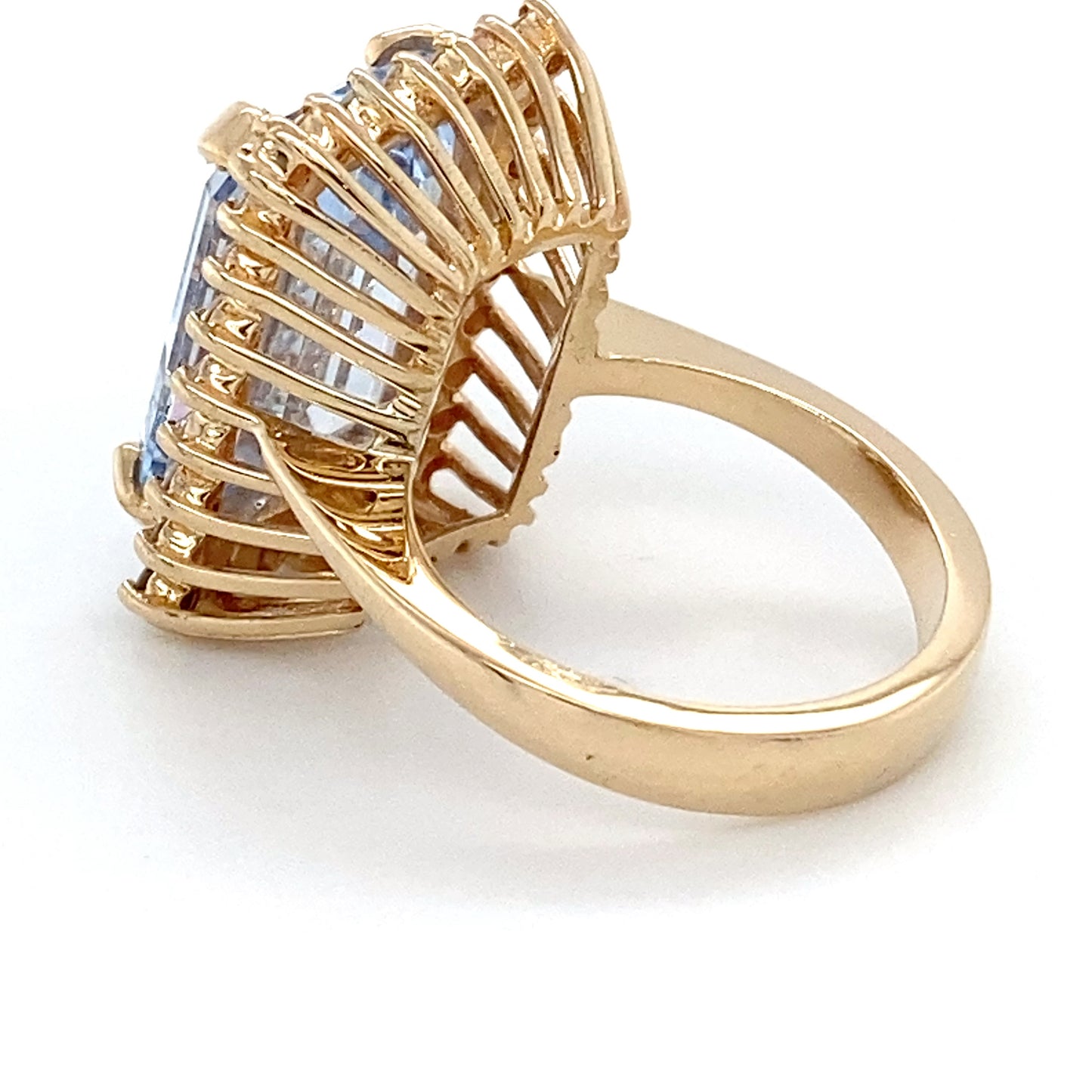 14K Yellow Gold, Blue Topaz & Diamond Ring; 0.28CTW; Size: 6.5; 9.7g