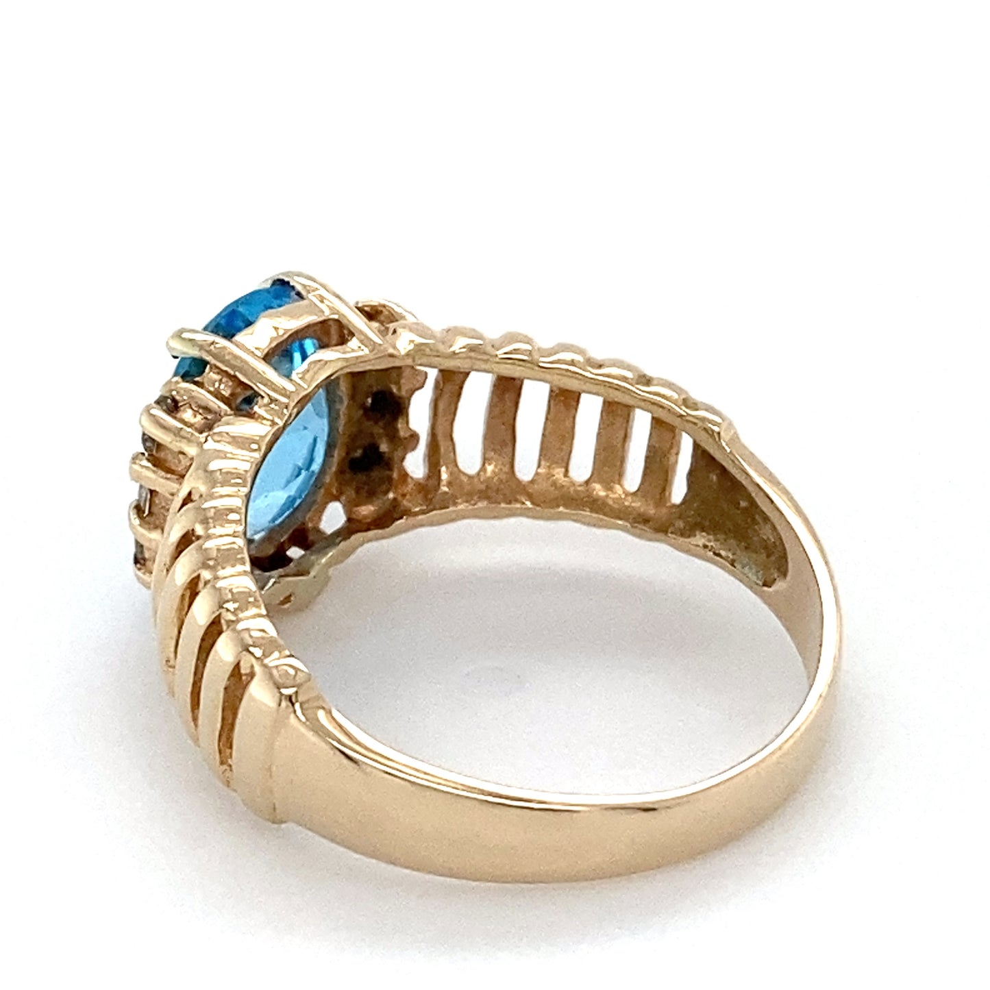 14K Yellow Gold Topaz & Diamond Ring; 0.05CTW; Size 6.5