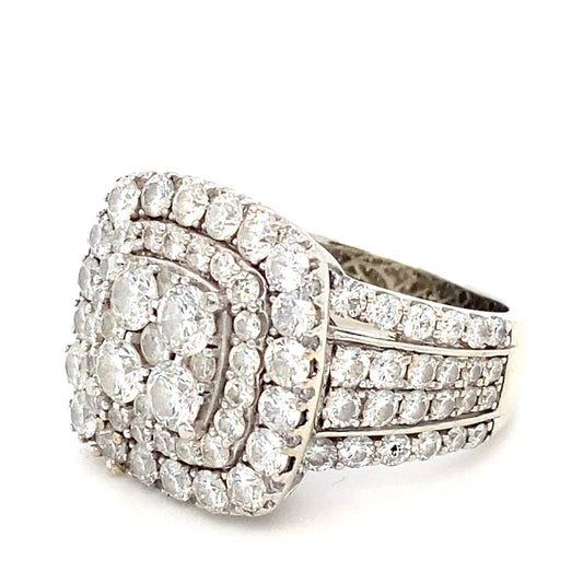 10K White Gold Diamond Anniversary Ring; 2.74 CTW; 5.4DWT; Size 7.5