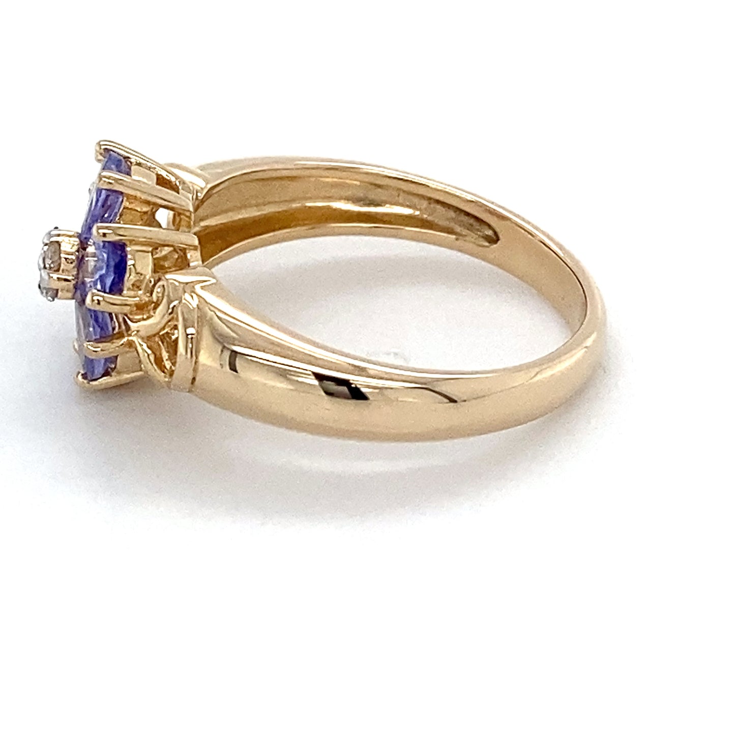 14K Yellow Gold Amethyst & Diamond Ring; 2.1DWT; Size 6