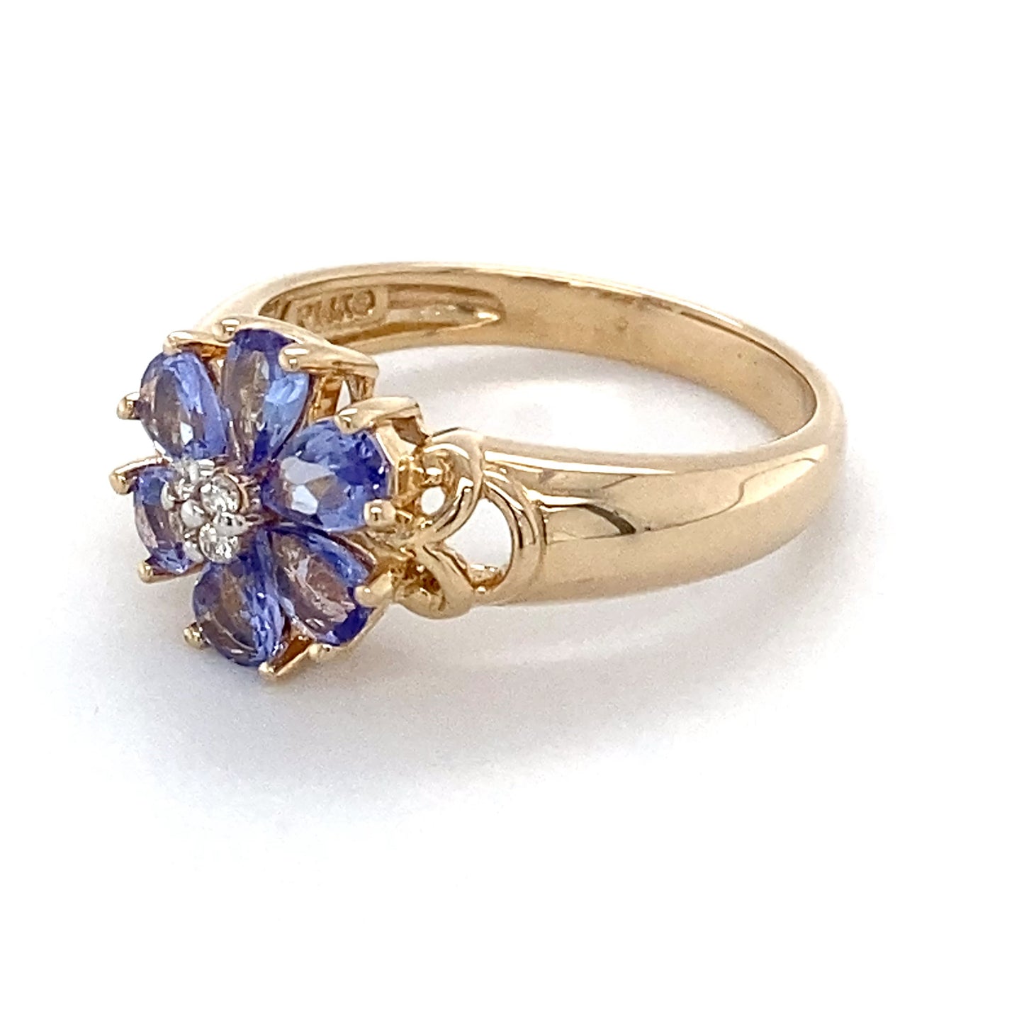 14K Yellow Gold Amethyst & Diamond Ring; 2.1DWT; Size 6