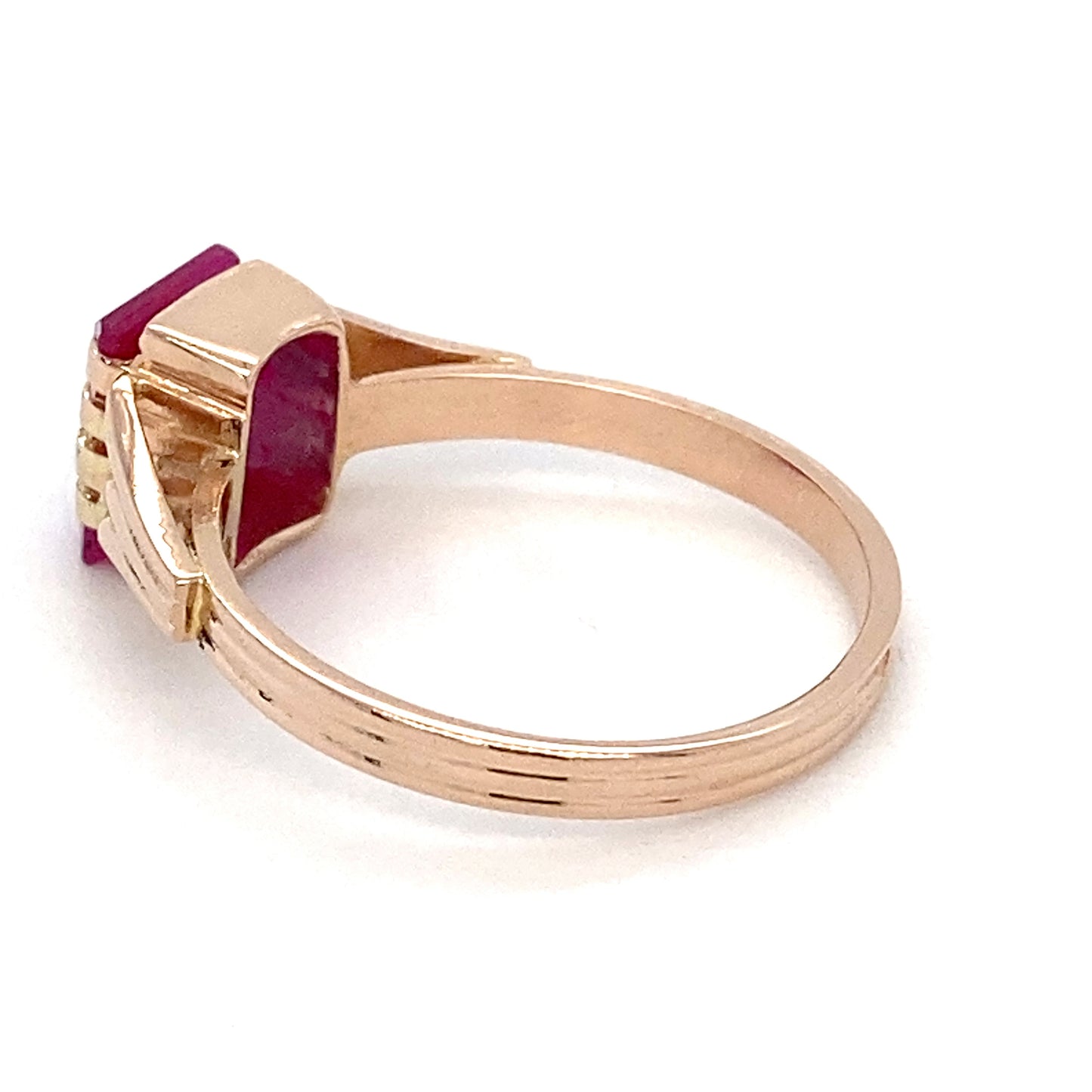 14K Rose Gold Synthetic Ruby Ring; 1.80DWT; 2.8g; Size 7