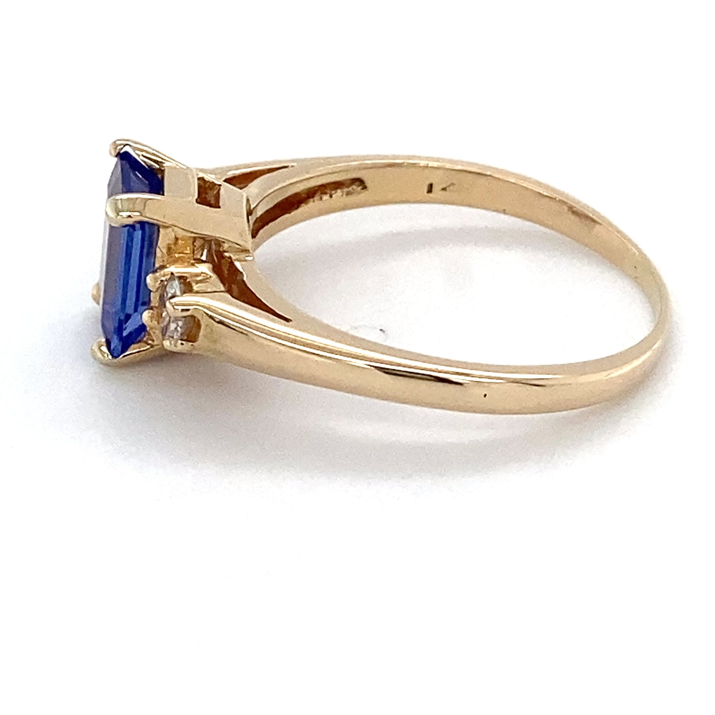 14K Yellow Gold Amethyst & Diamond Ring; 2.1DWT; Size 7