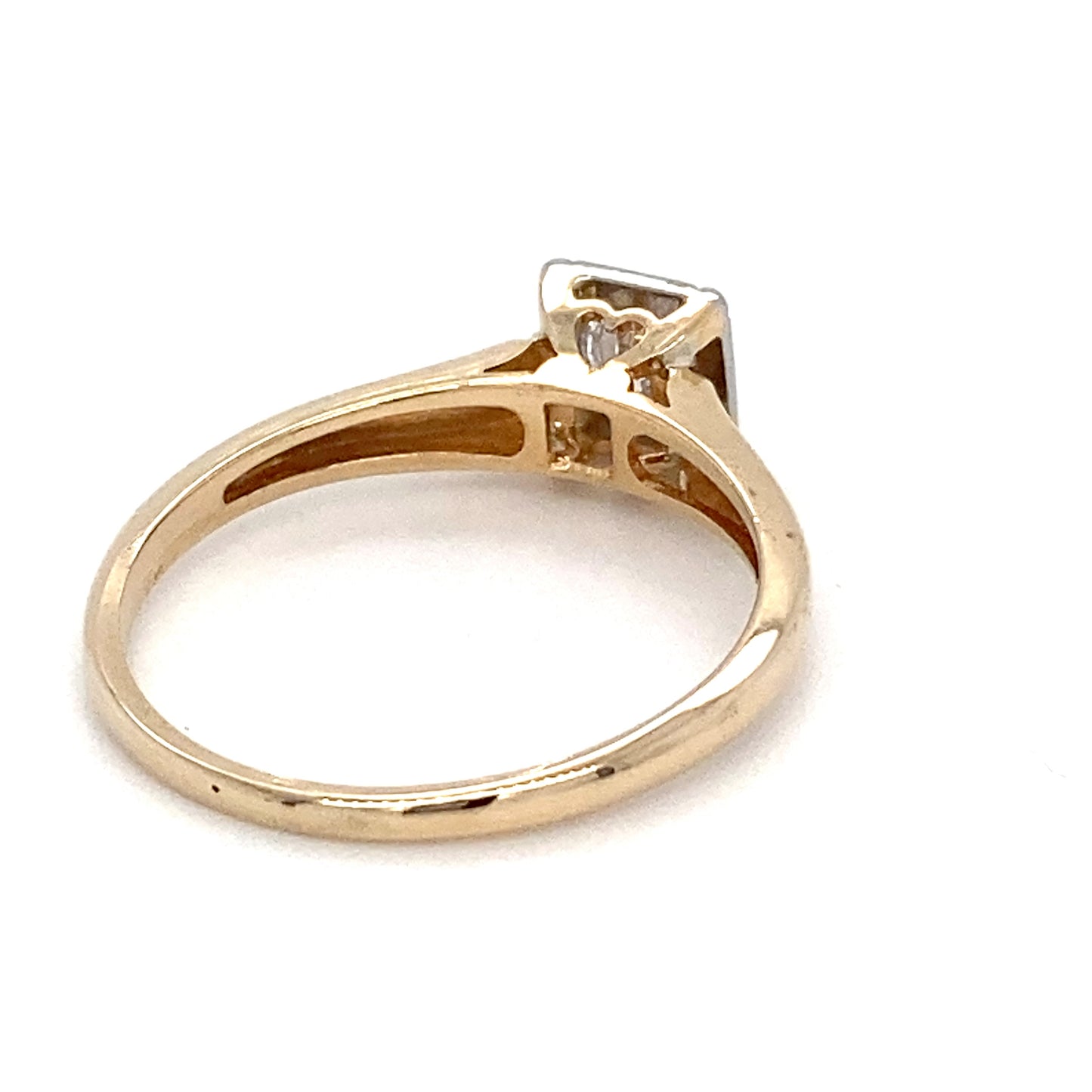 14K Yellow Gold Lady's Diamond Solitaire Ring; 1.1DWT; 1.7g; Size 6.5