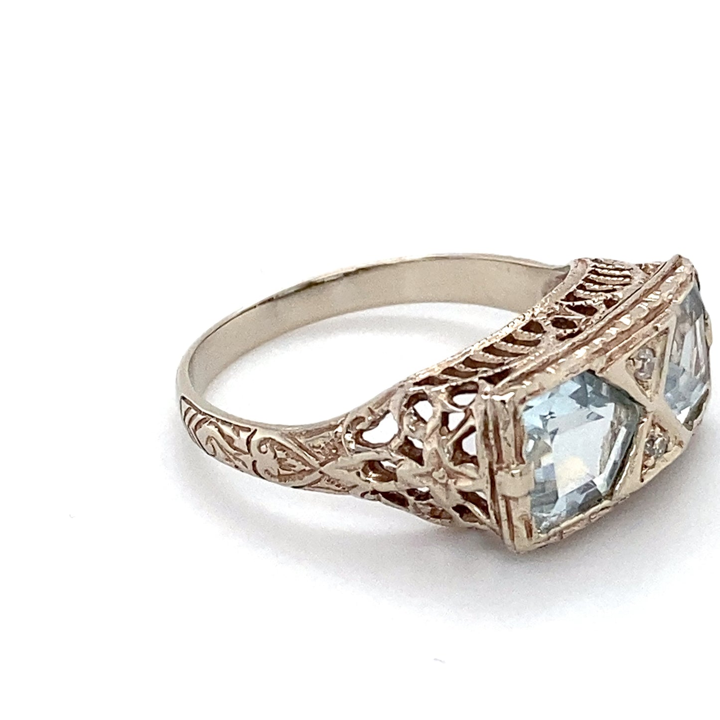 14K White Gold Diamond & Aquamarine Lady's Ring; Size 7.5