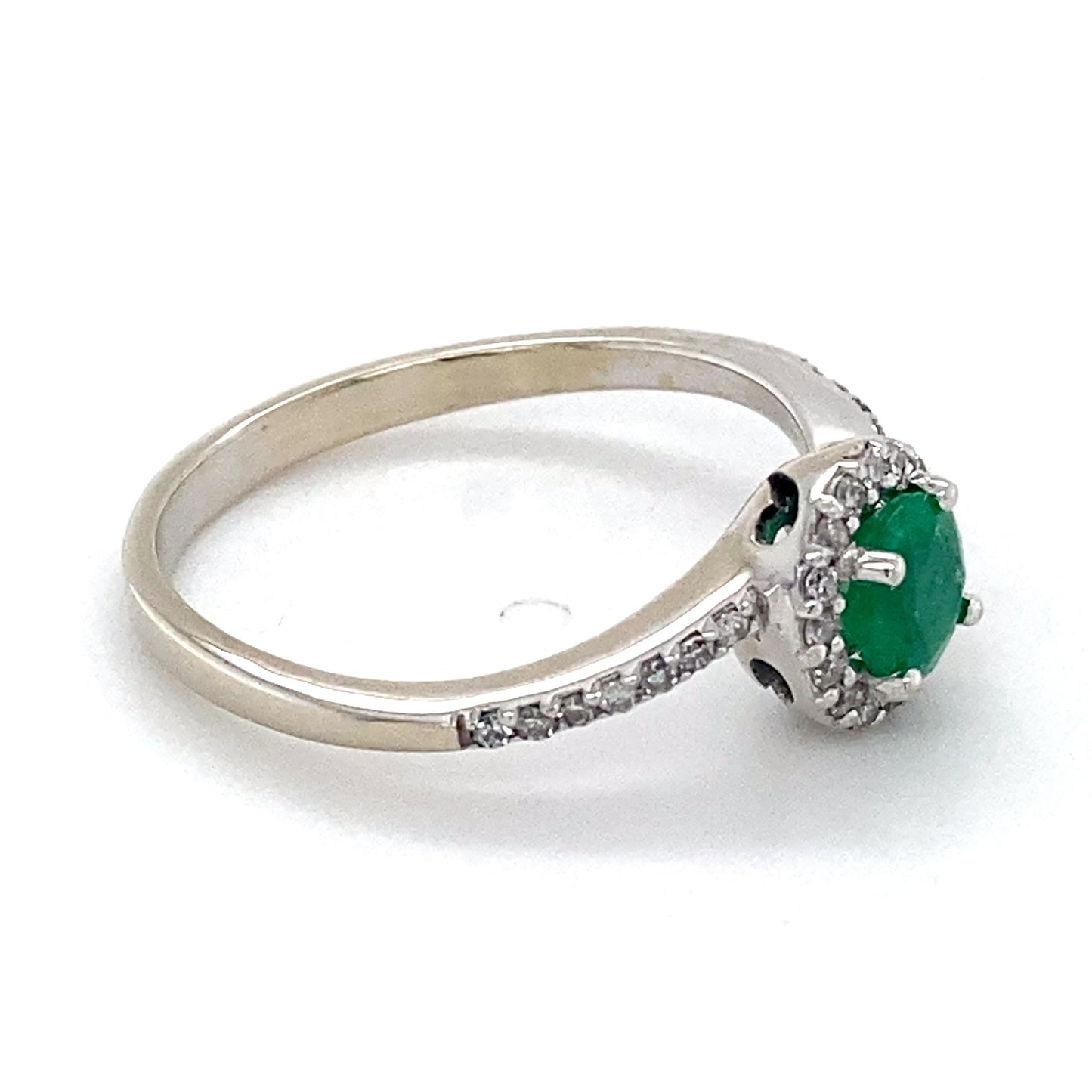 14K White Gold Diamond & Emerald Ring; 1.6DWT; Size 7