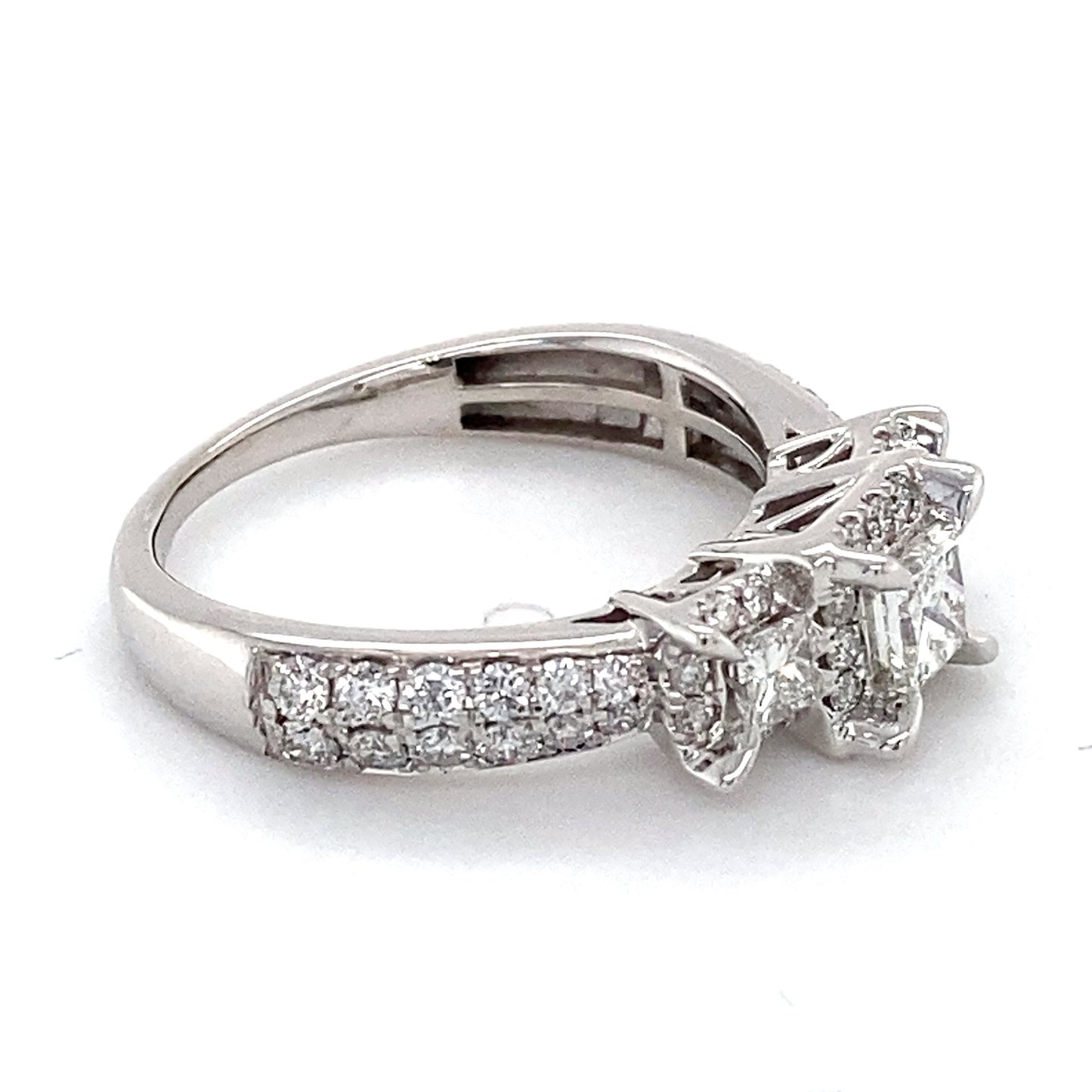 10K White Gold Diamond Lady's Fashion Ring; 1.8DWT; Size 6