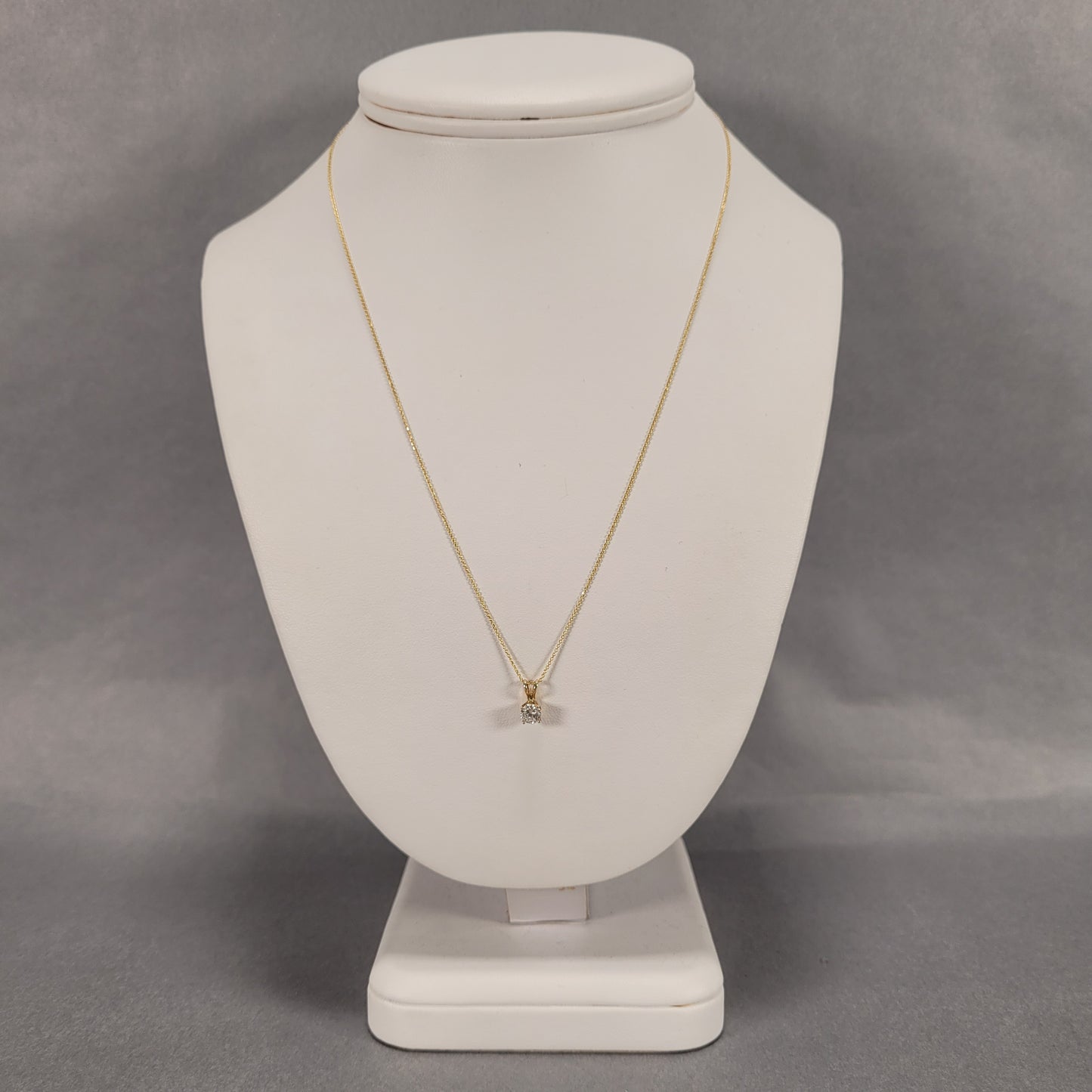 18" 14K Yellow Gold Chain & Solitaire Diamond Pendant; 1.6g