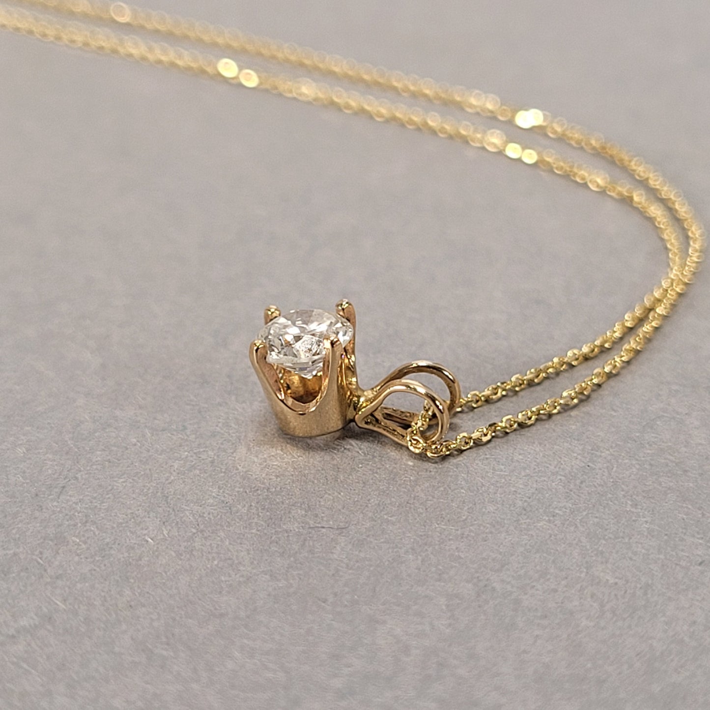 18" 14K Yellow Gold Chain & Solitaire Diamond Pendant; 1.6g