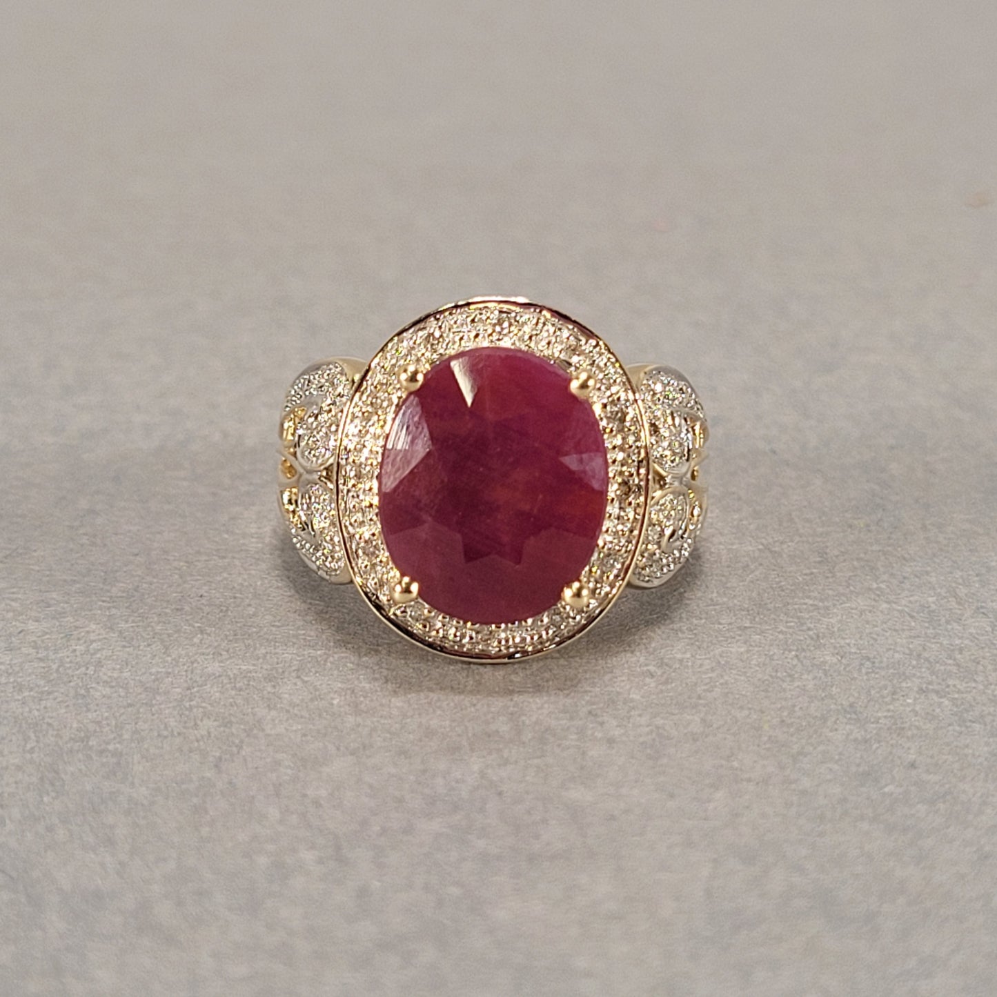14k Yellow Gold Ruby & Diamond Ring 7.2g